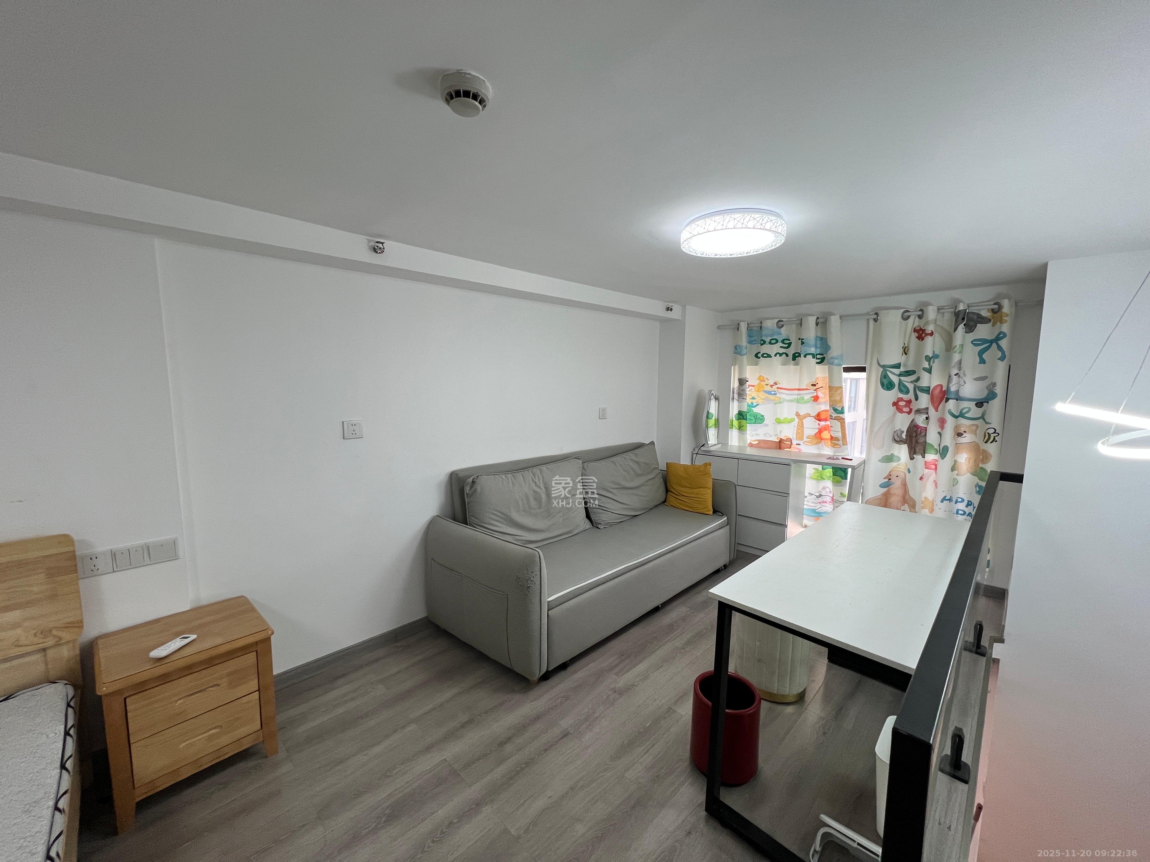 卓越江岸 1室0厅0卫 1700.0元/月 卓越江岸 1室0厅0卫 1700.0元/月室内图