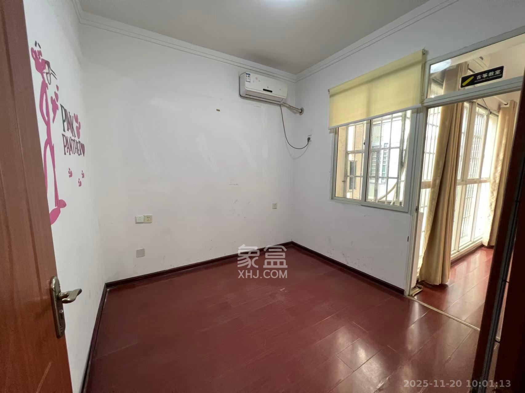 上河国际C区  3室1厅1卫    2800.0元/月室内图