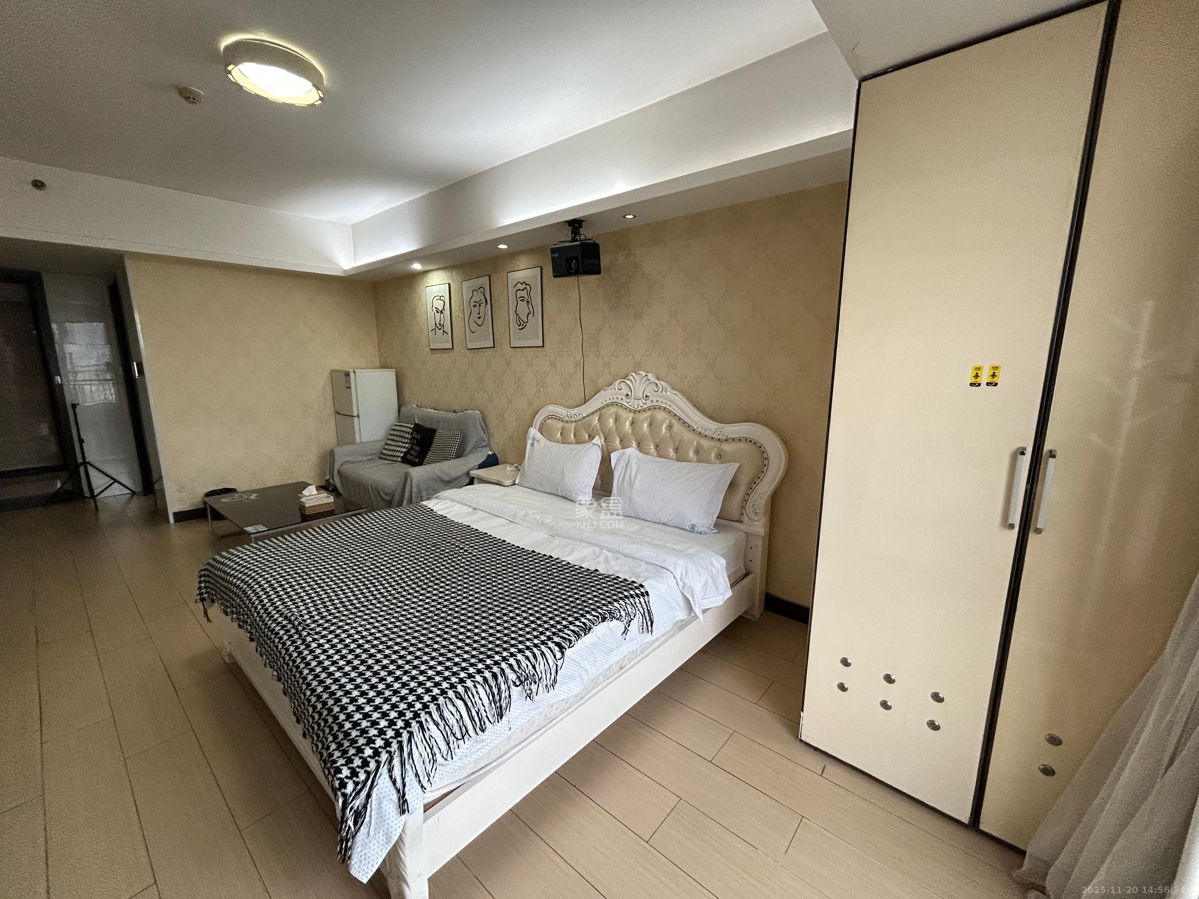 德思勤城市广场（宝格丽公寓）  1室1厅1卫    1500.0元/月