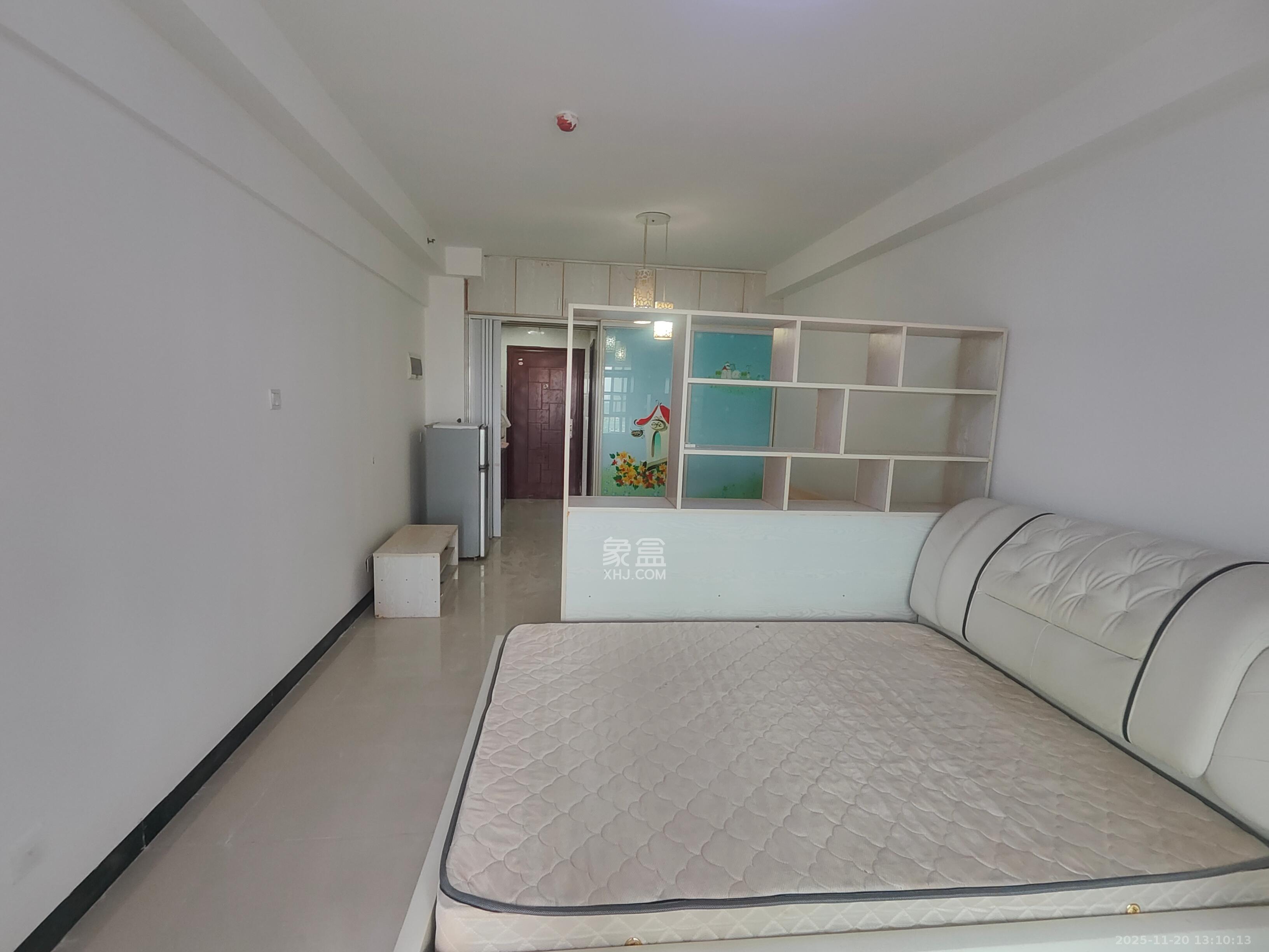 新长海广场  1室1厅1卫    1150.0元/月