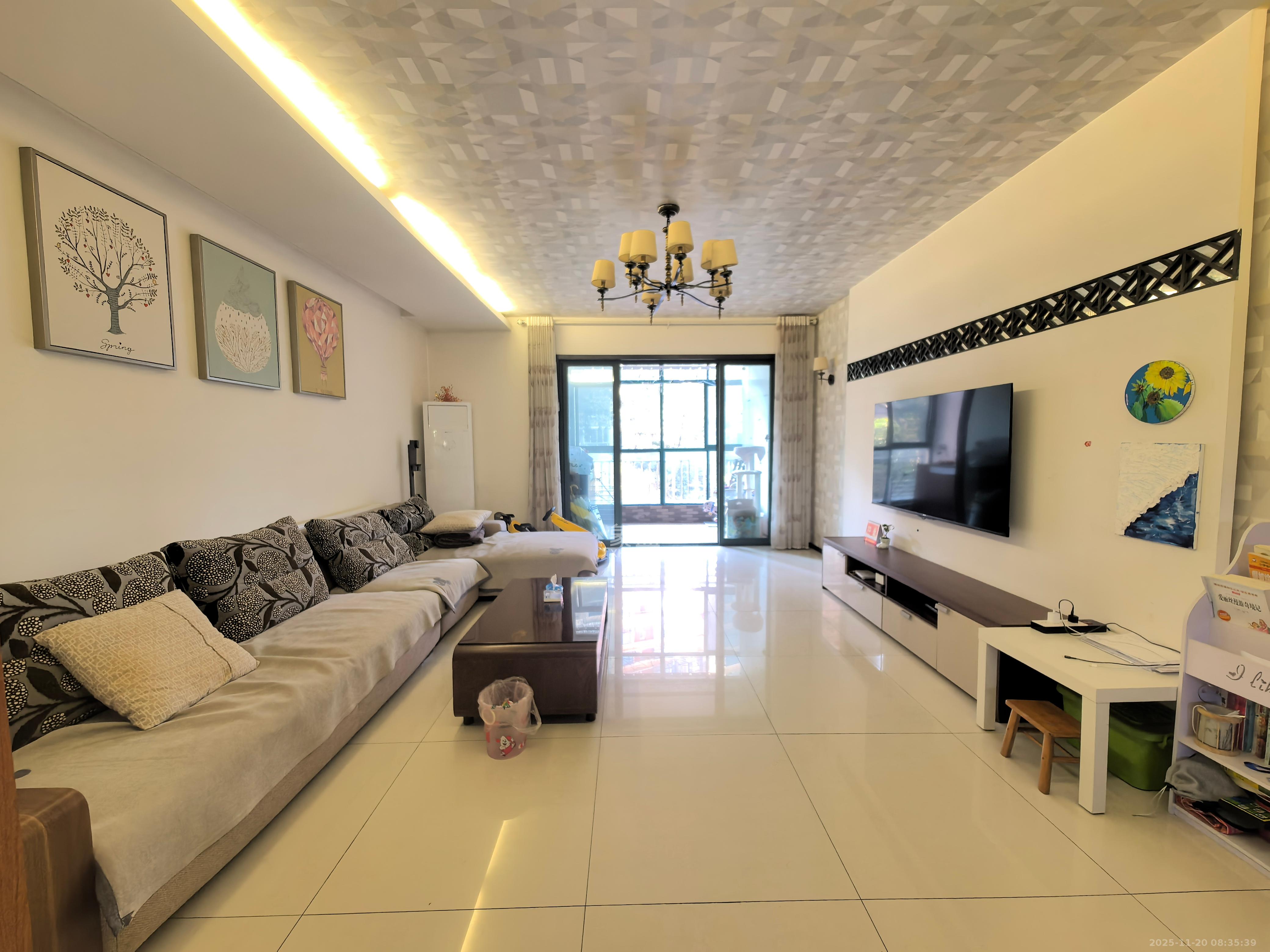 亚华香舍花都  4室2厅2卫    155.0万