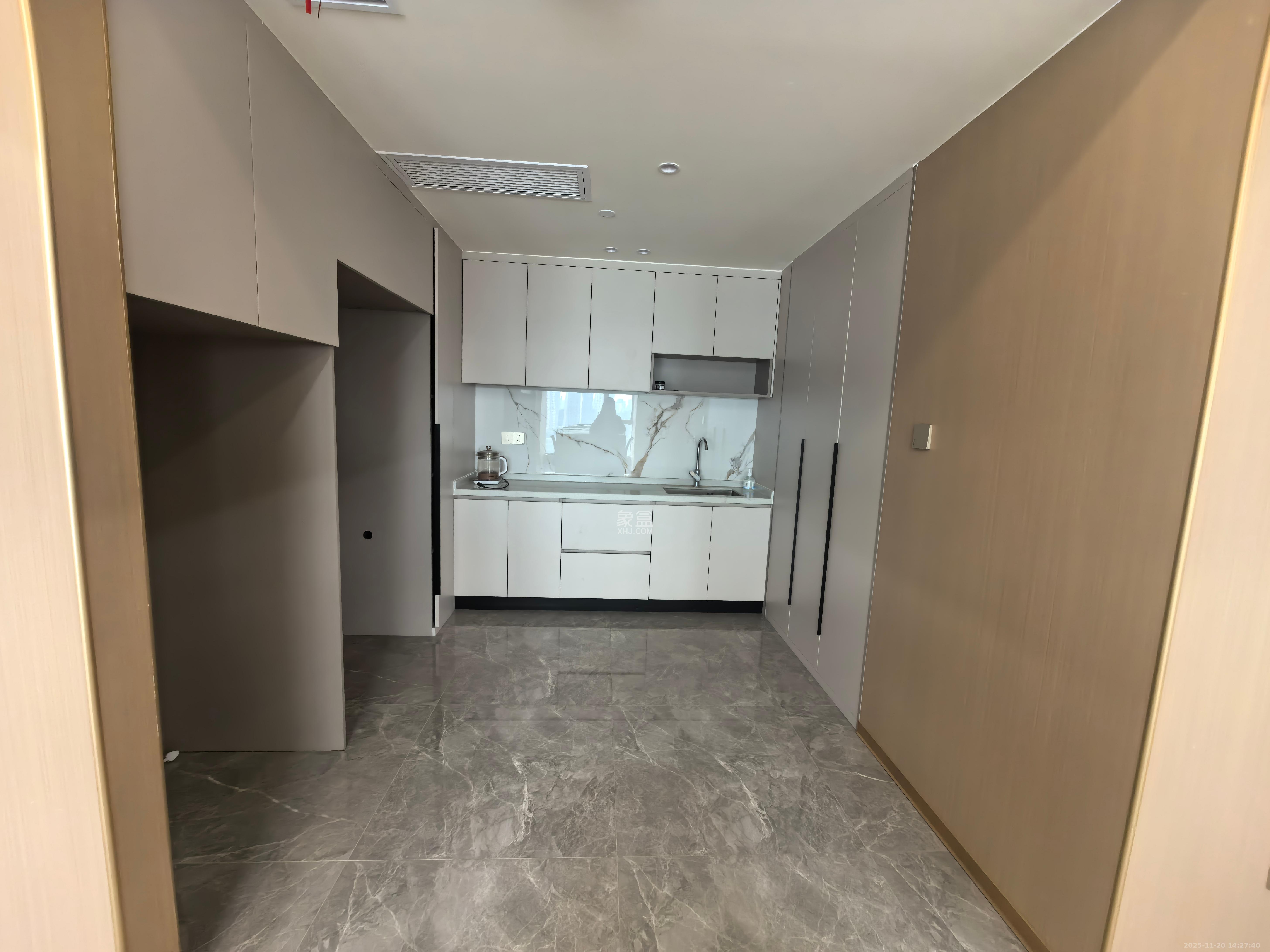 兰亭湾畔  1室0厅0卫    9000.0元/月室内图