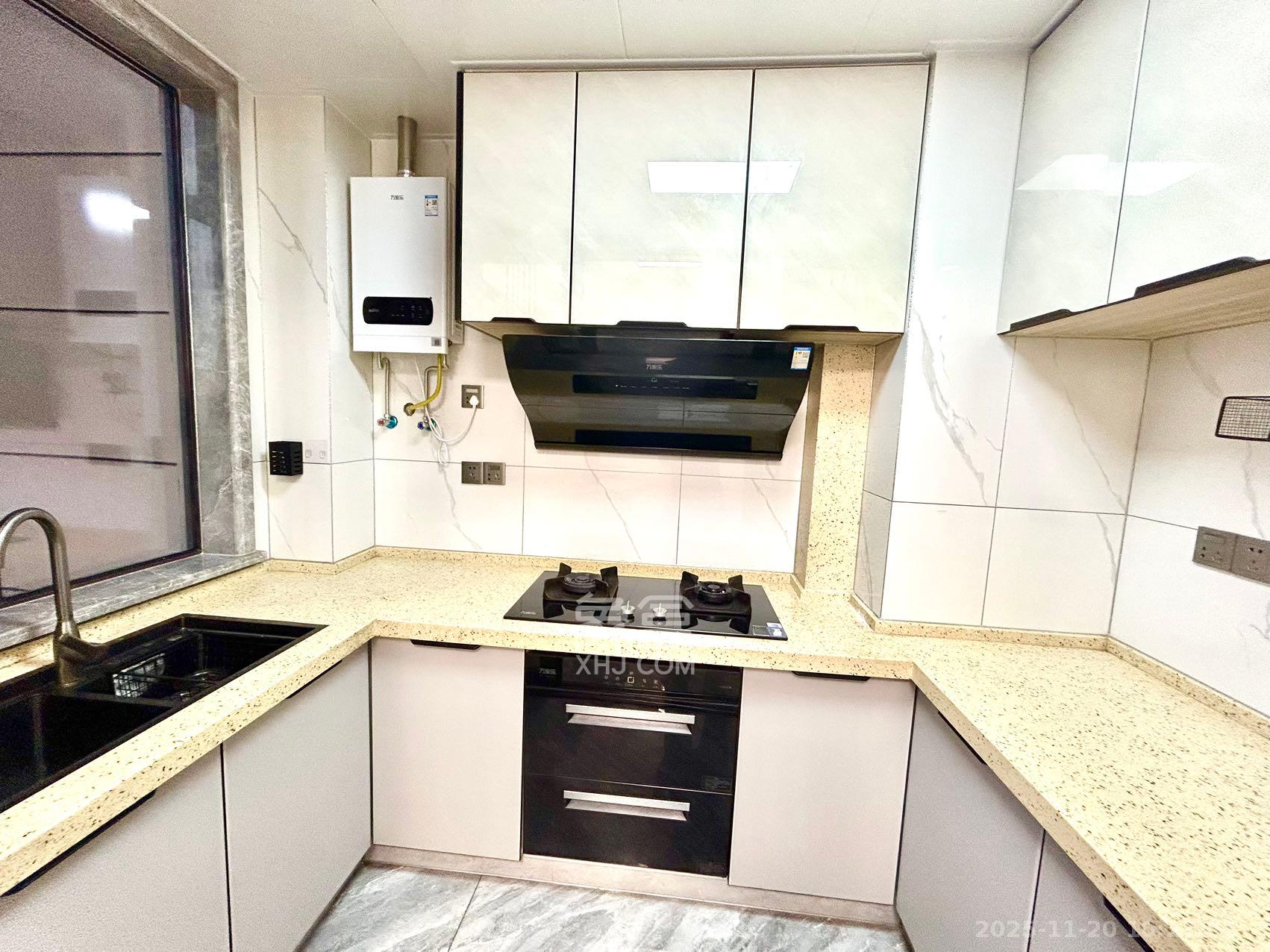 长房明宸府  3室2厅2卫    2400.0元/月室内图