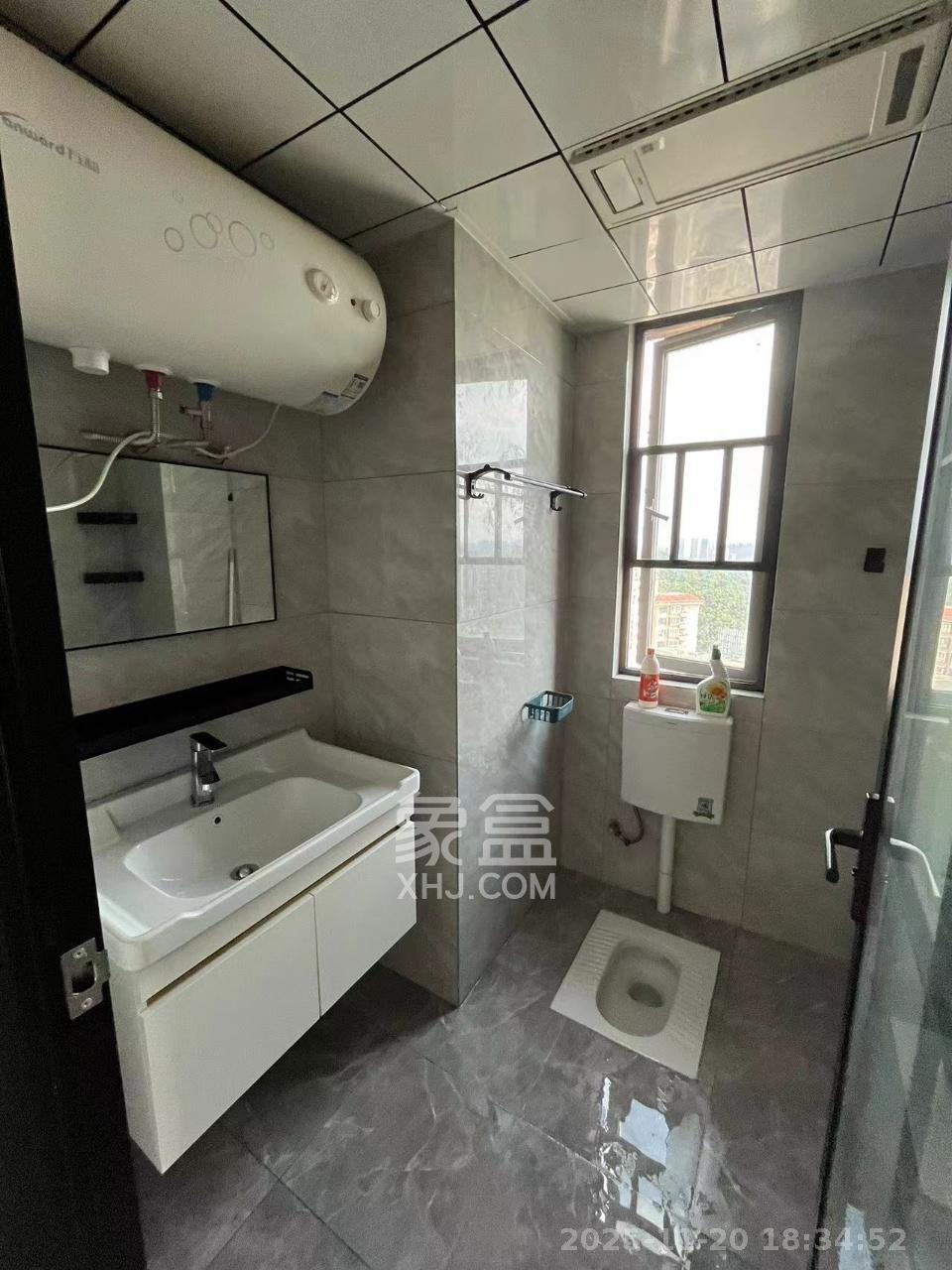 钱隆世家 1室1厅1卫 1700.0元/月 钱隆世家 1室1厅1卫 1700.0元/月室内图