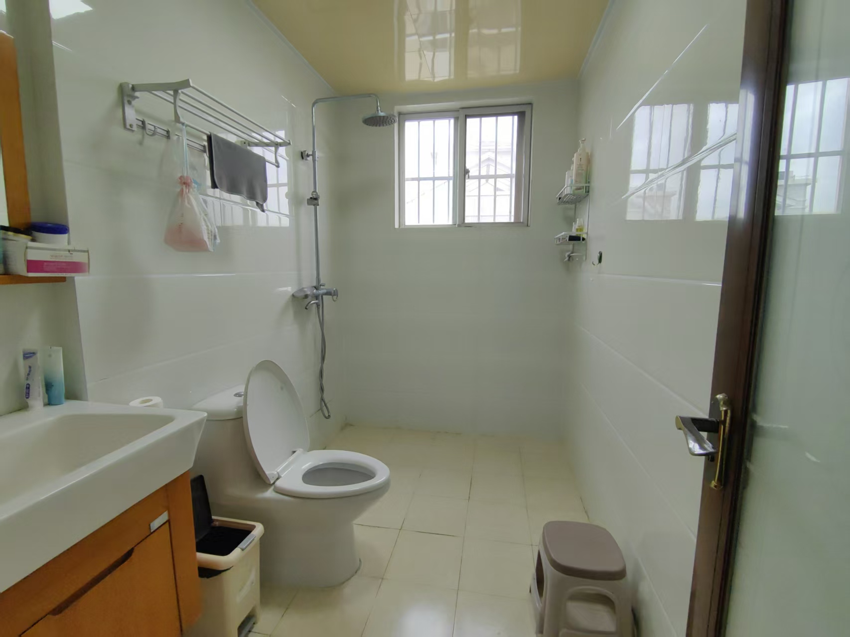 宝源花园  3室2厅2卫    168.0万