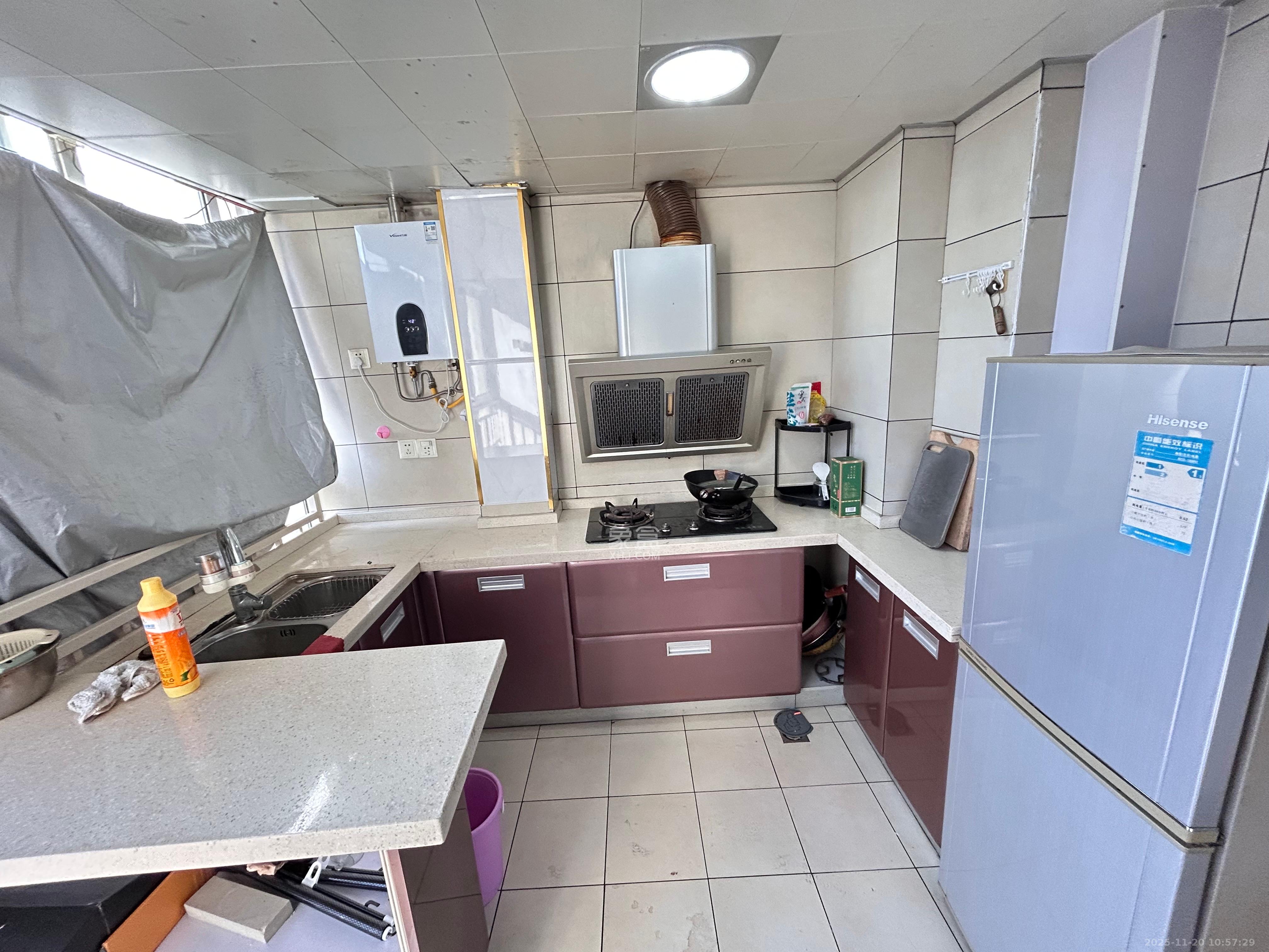 汇都公寓  2室1厅1卫    1800.0元/月室内图