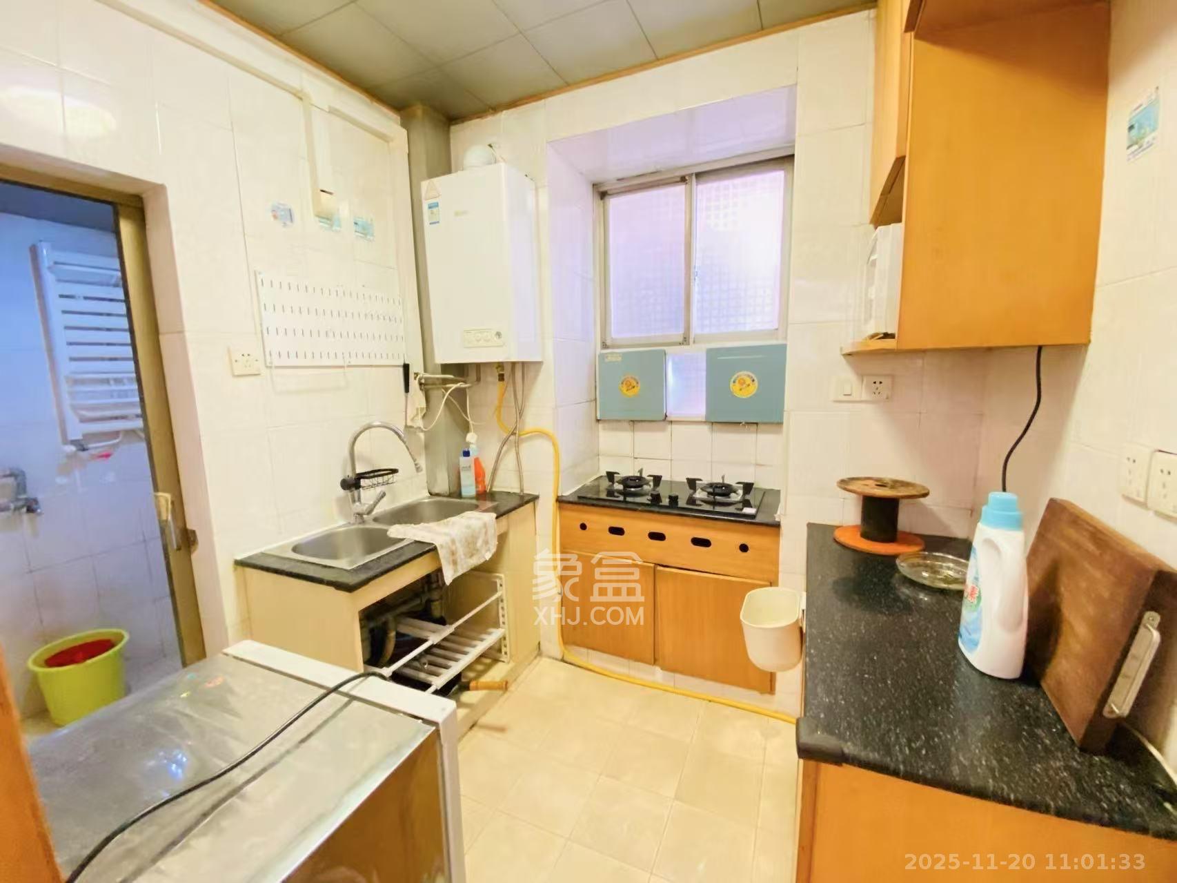 裕敏里散盘  2室1厅1卫    1800.0元/月室内图