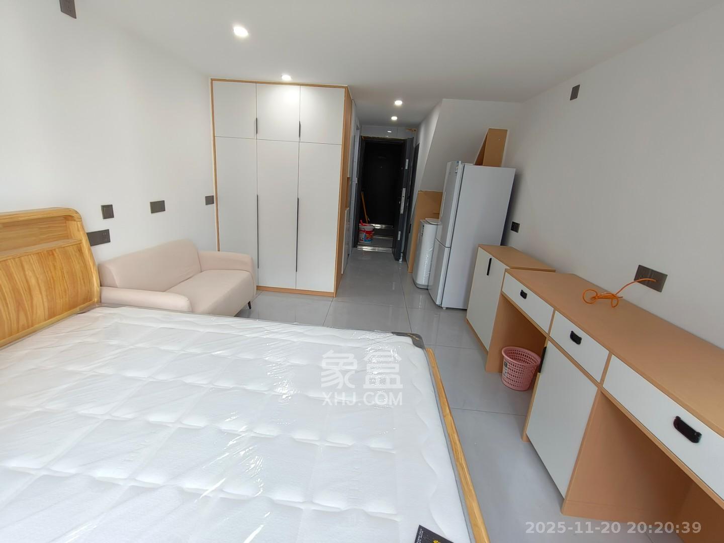 清控湖山雅居北区 1室1厅1卫 1200.0元/月 清控湖山雅居北区 1室1厅1卫 1200.0元/月室内图