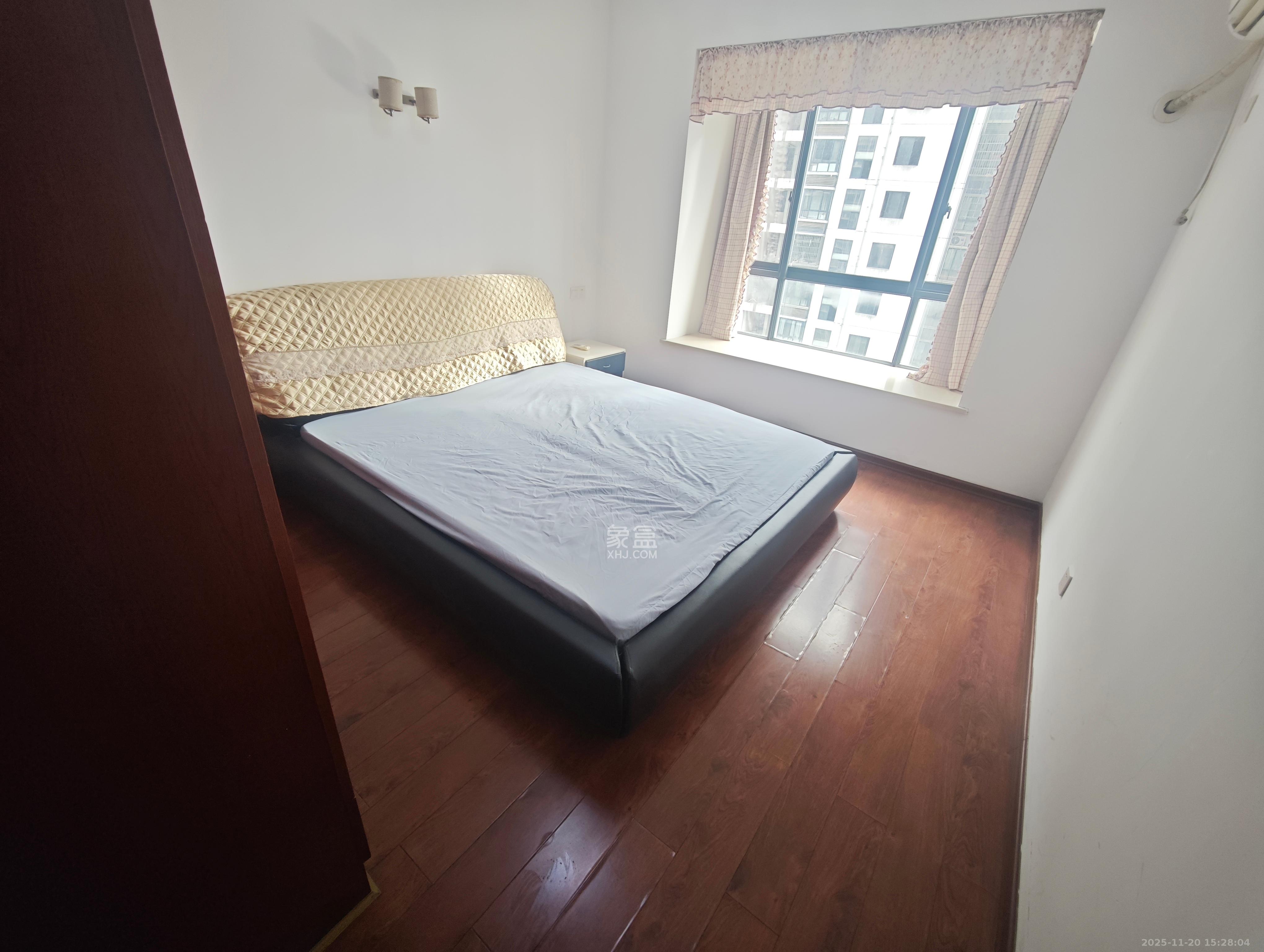 海林馨香雅苑 4室2厅0卫 3200.0元/月 海林馨香雅苑 4室2厅0卫 3200.0元/月室内图