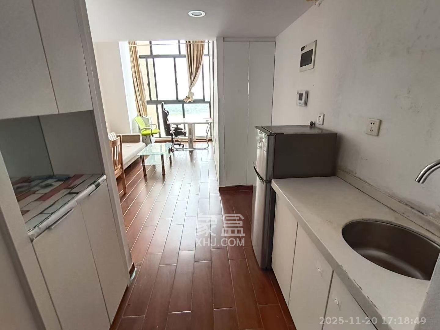 兰亭湾畔 1室1厅1卫 1600.0元/月 兰亭湾畔 1室1厅1卫 1600.0元/月室内图