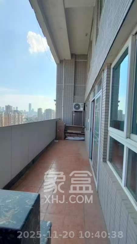 捞建集团（君泰城市快线）   130.0㎡      4500.0元/月室内图