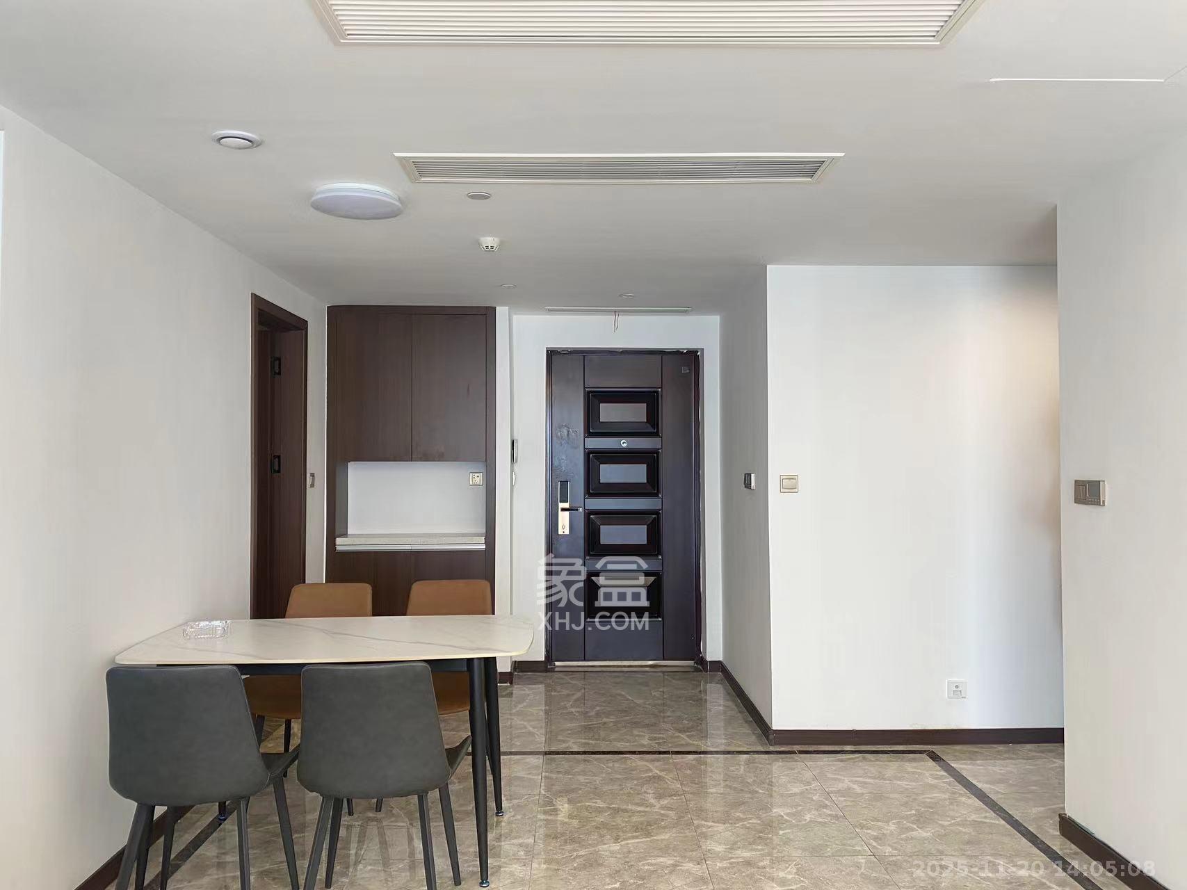 绿地长沙城际空间站（绿地新里佳苑）  3室2厅2卫    3500.0元/月室内图