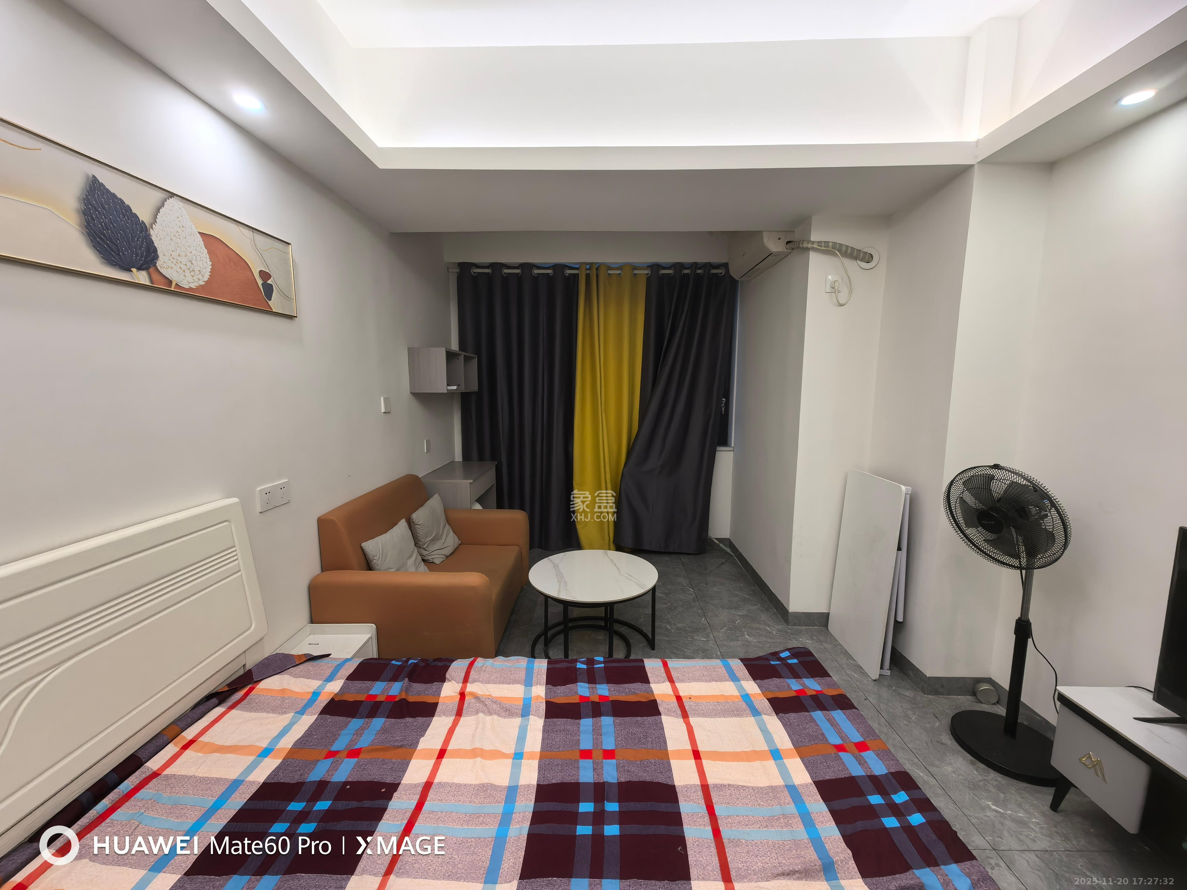 五江天街天寓  1室1厅1卫    1300.0元/月