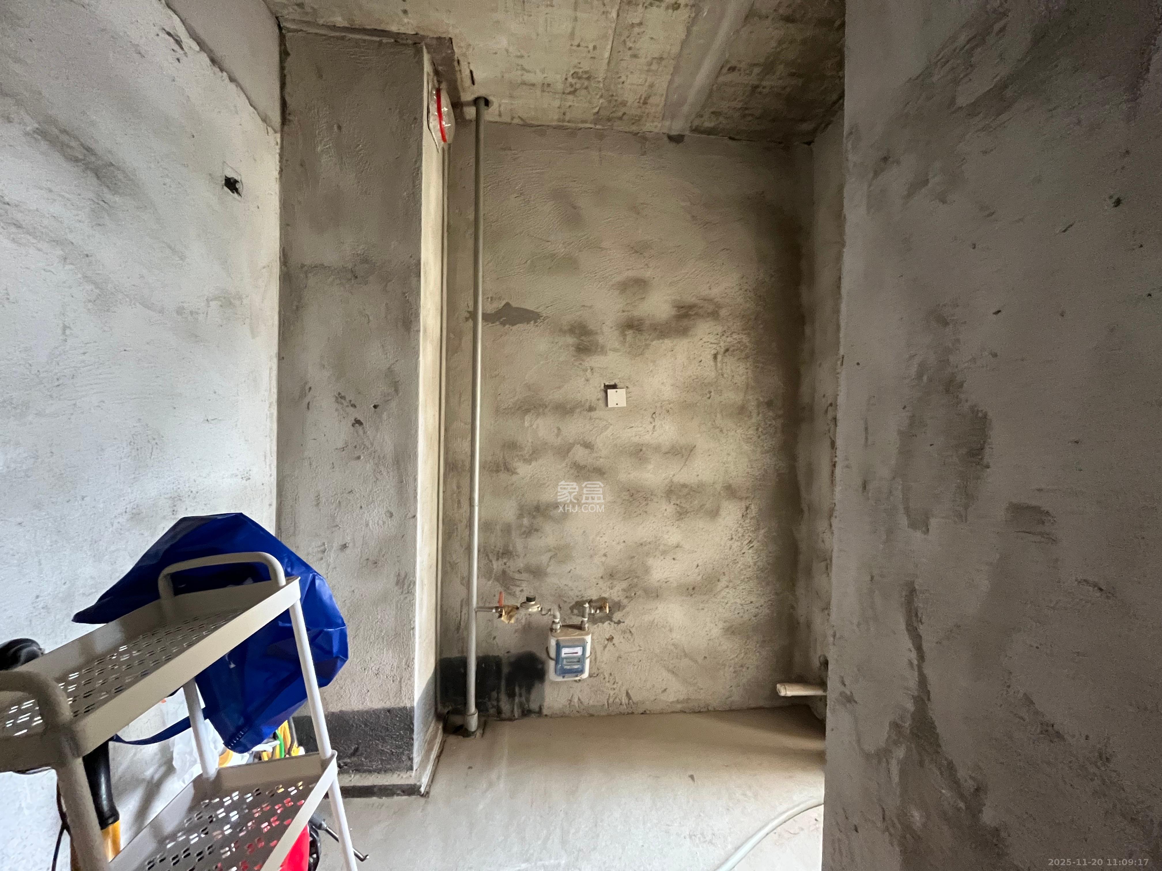 万国城（当代满庭春MOMA）三期  2室2厅1卫    1500.0元/月