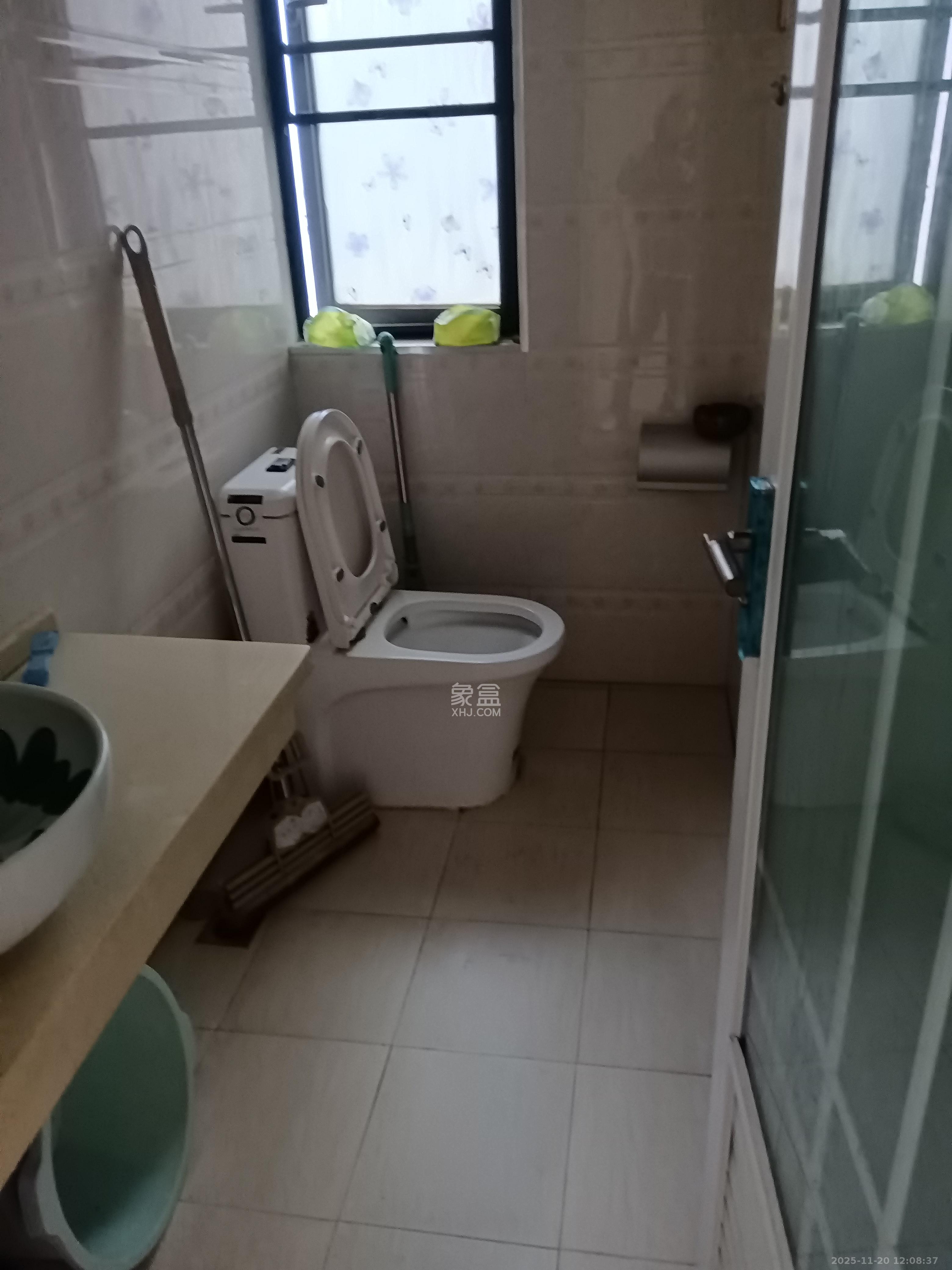 中南红领邦(红星嘉和苑) 4室2厅3卫 2600.0元/月 中南红领邦(红星嘉和苑) 4室2厅3卫 2600.0元/月室内图