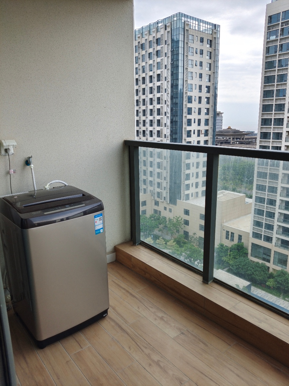 晨晖玺樾  3室2厅1卫    2000.0元/月室内图