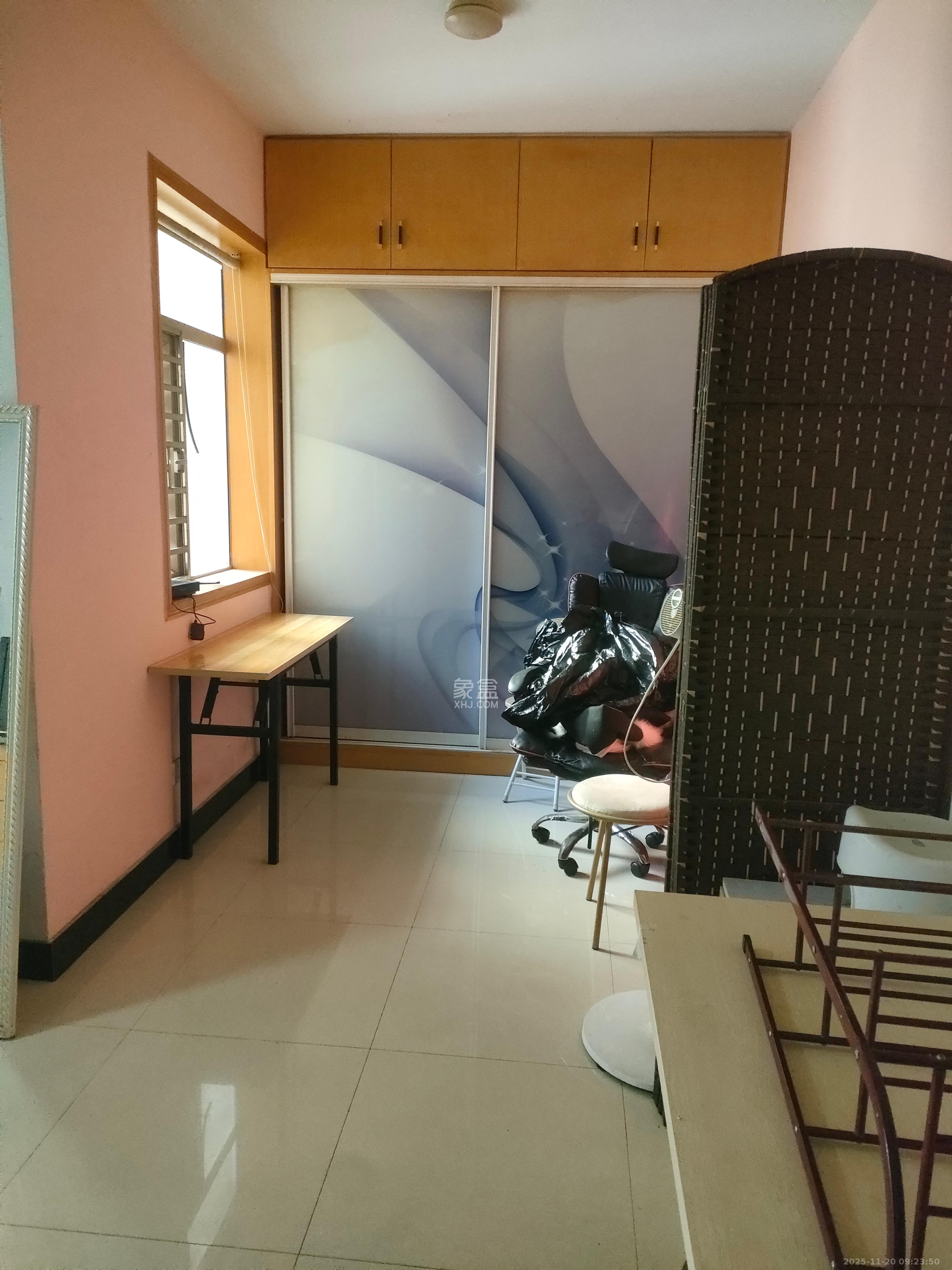 凯通国际城（凯通朝庭）  2室1厅1卫    1900.0元/月