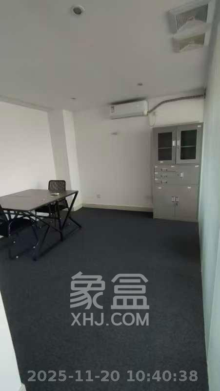 捞建集团（君泰城市快线）   130.0㎡      4500.0元/月室内图