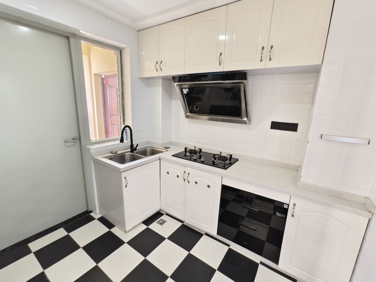 海航豪庭北苑 3室2厅2卫 5000.0元/月 海航豪庭北苑 3室2厅2卫 5000.0元/月室内图