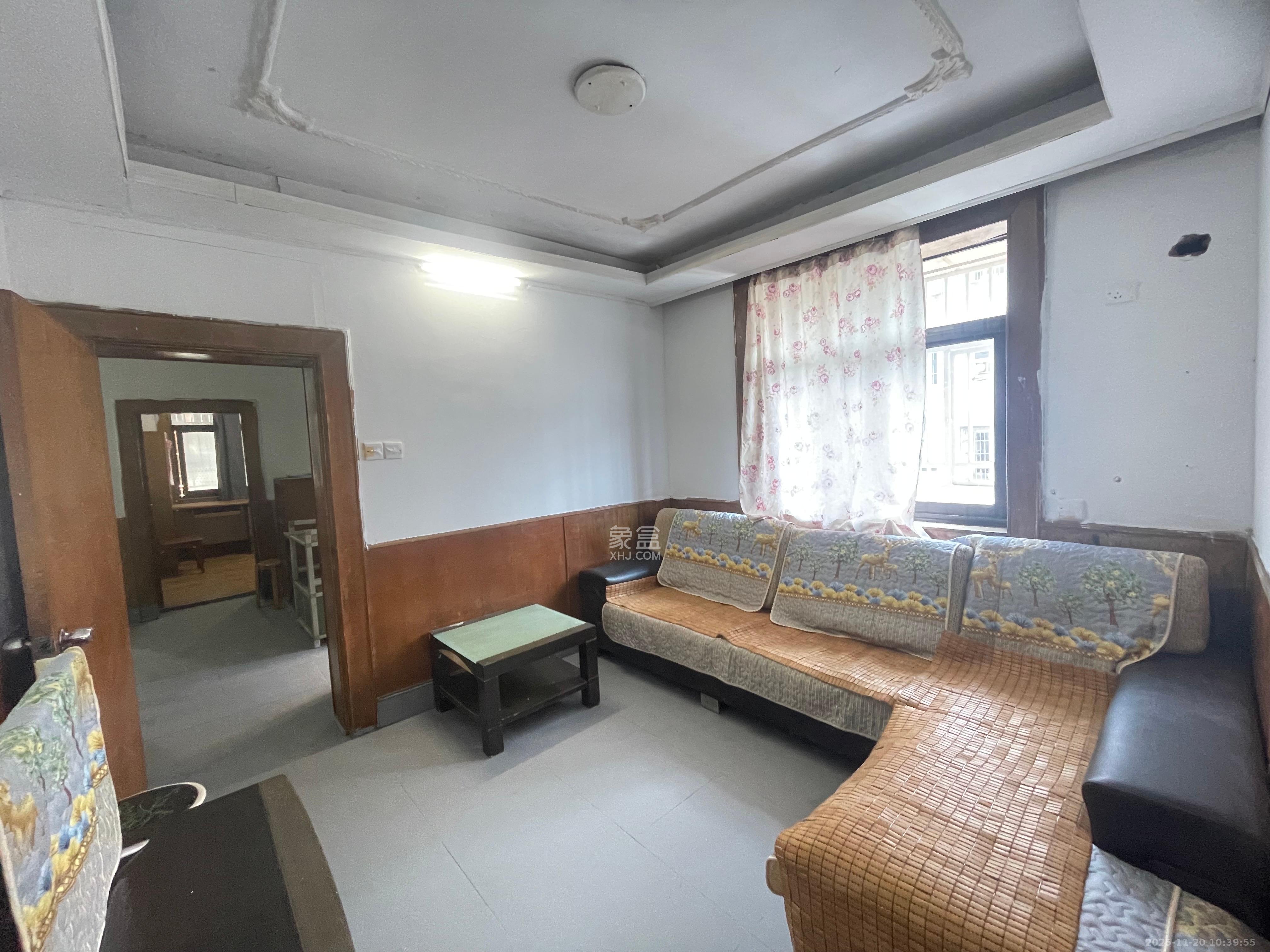 南门口晏家塘社区  2室1厅1卫    1500.0元/月室内图