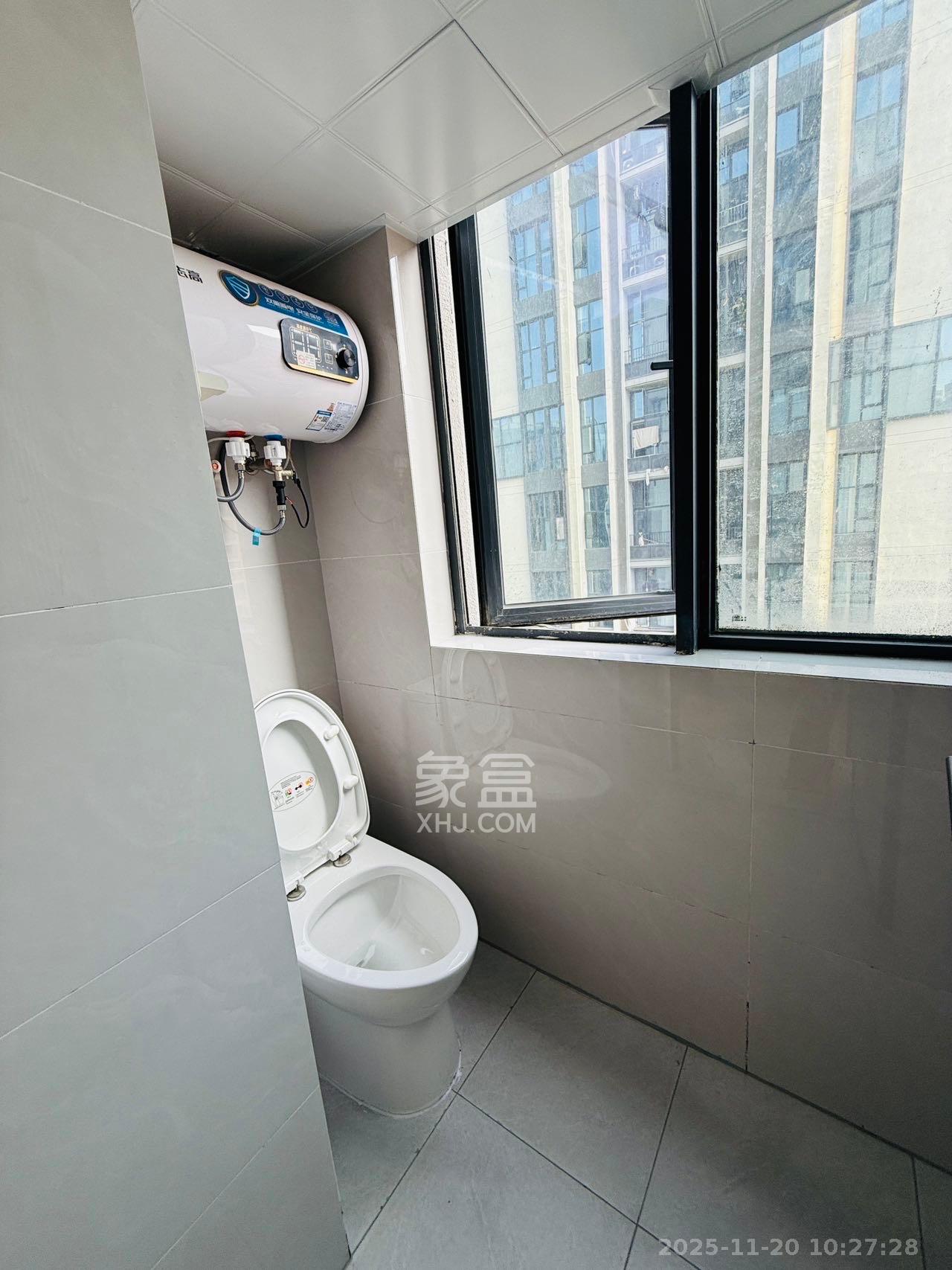 力高凤凰新天  2室1厅1卫    2400.0元/月室内图