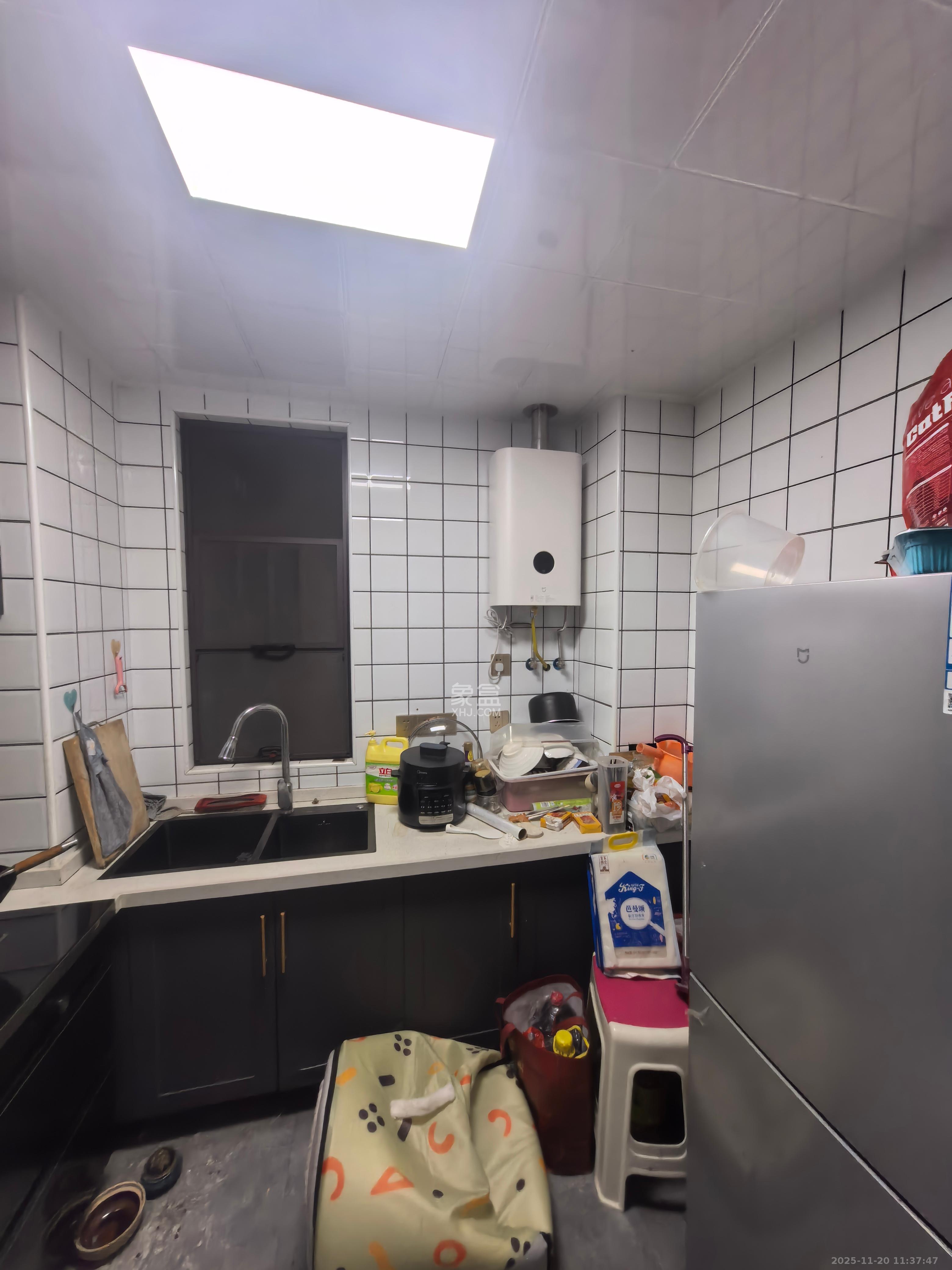 阳光城尚东湾青云苑  3室1厅1卫    1900.0元/月室内图