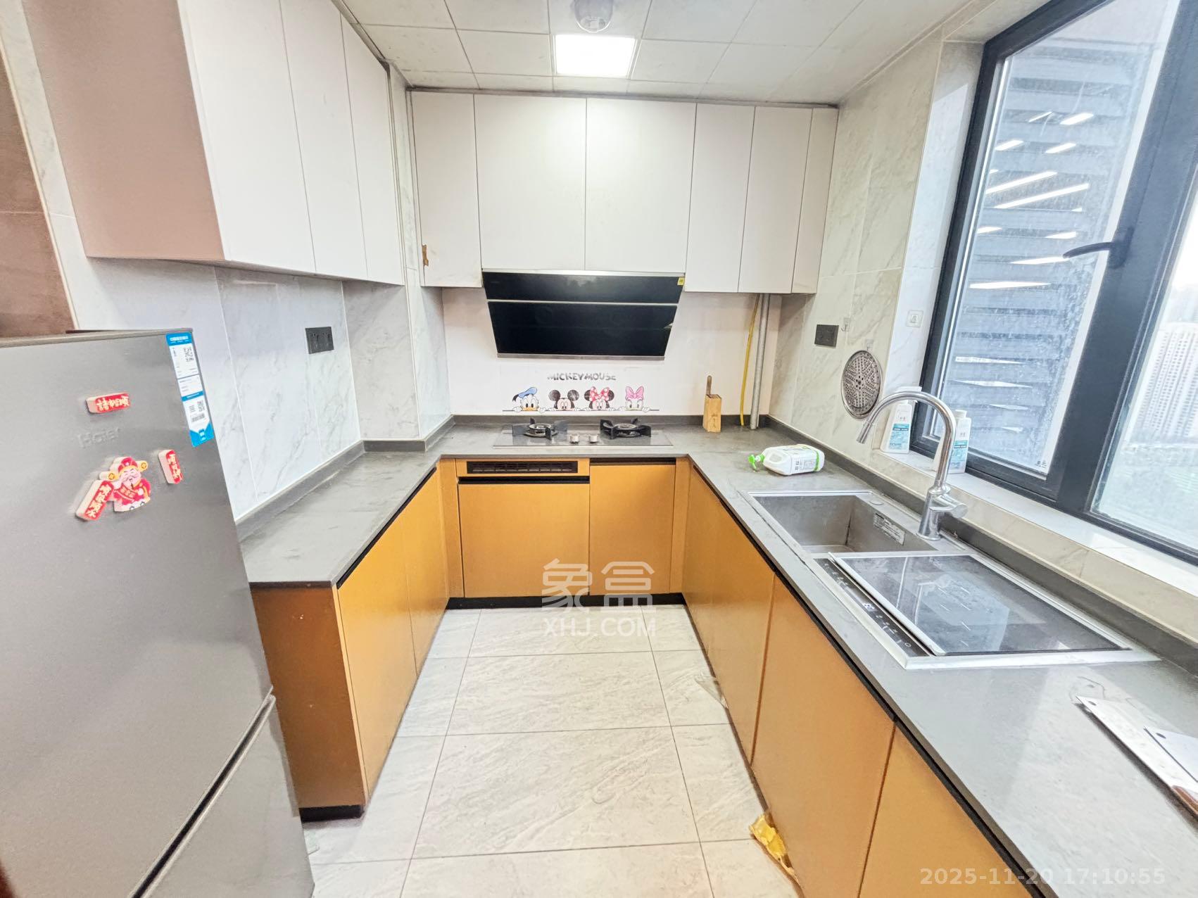 万科魅力之城天阔里 4室2厅2卫 3050.0元/月 万科魅力之城天阔里 4室2厅2卫 3050.0元/月室内图