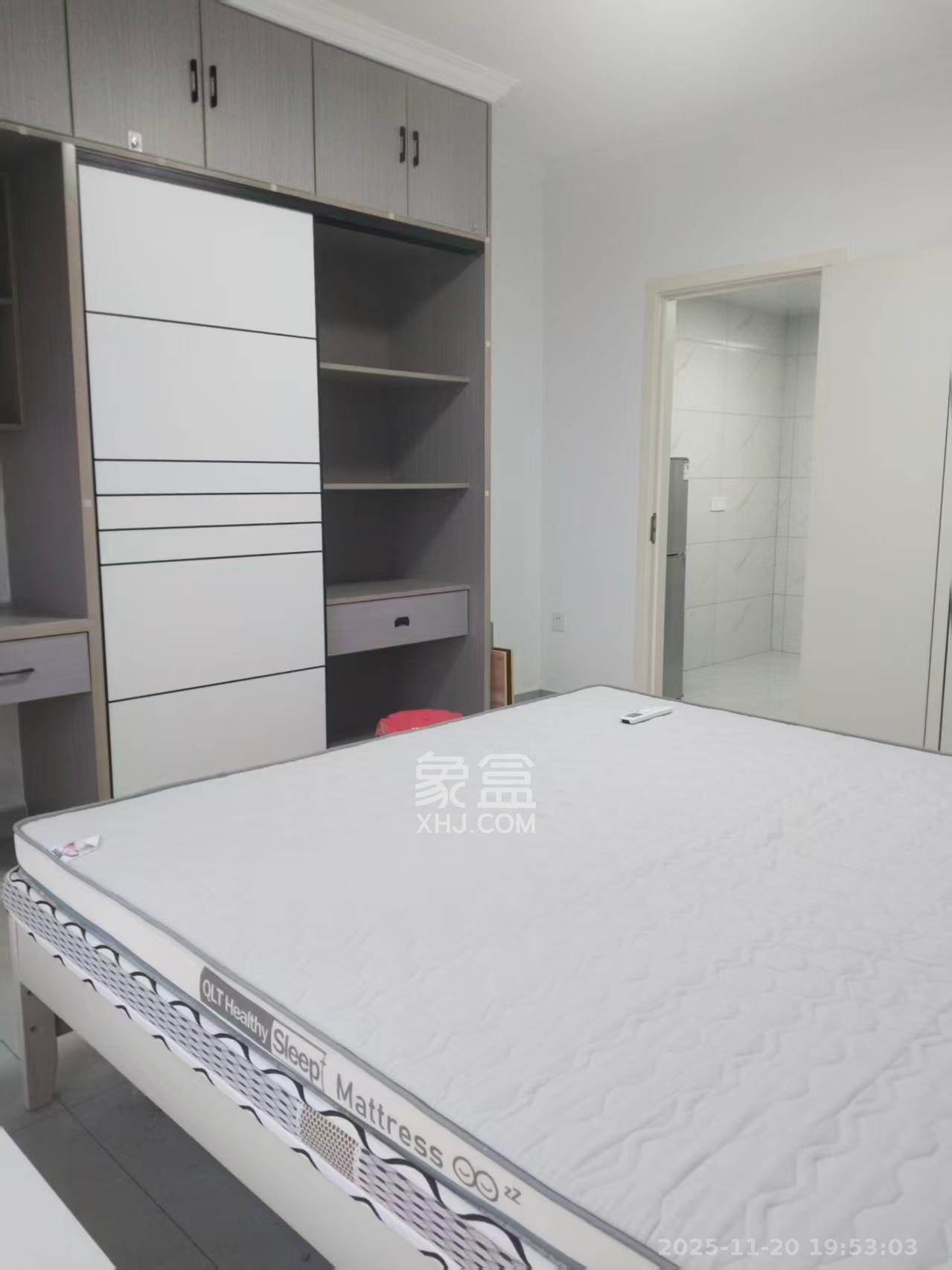 金侨风华府  1室0厅0卫    1100.0元/月室内图1