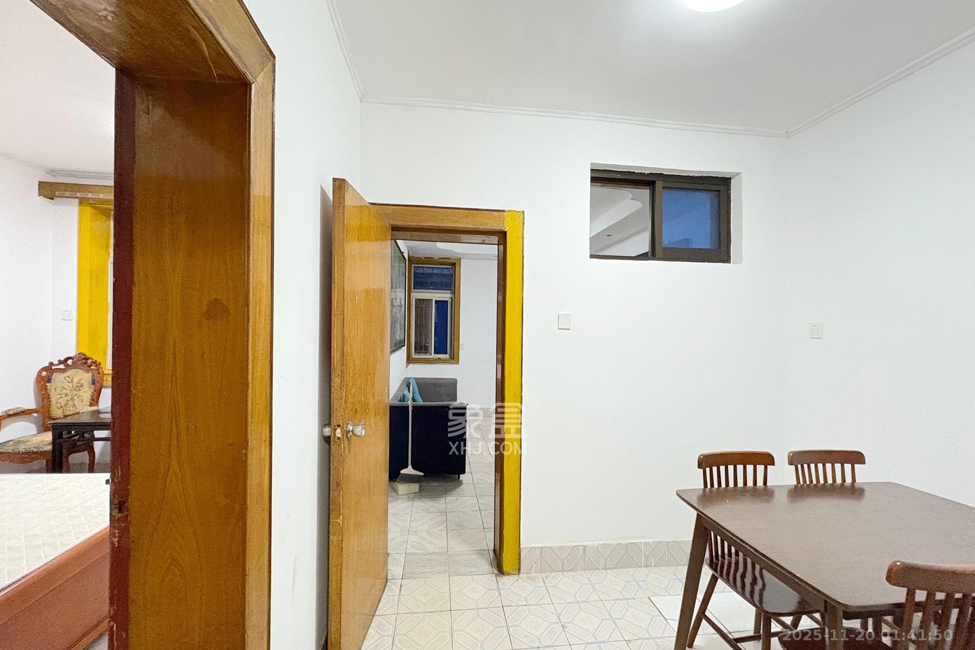 桐荫里社区 2室2厅1卫 50.0万 桐荫里社区 2室2厅1卫 50.0万卧室