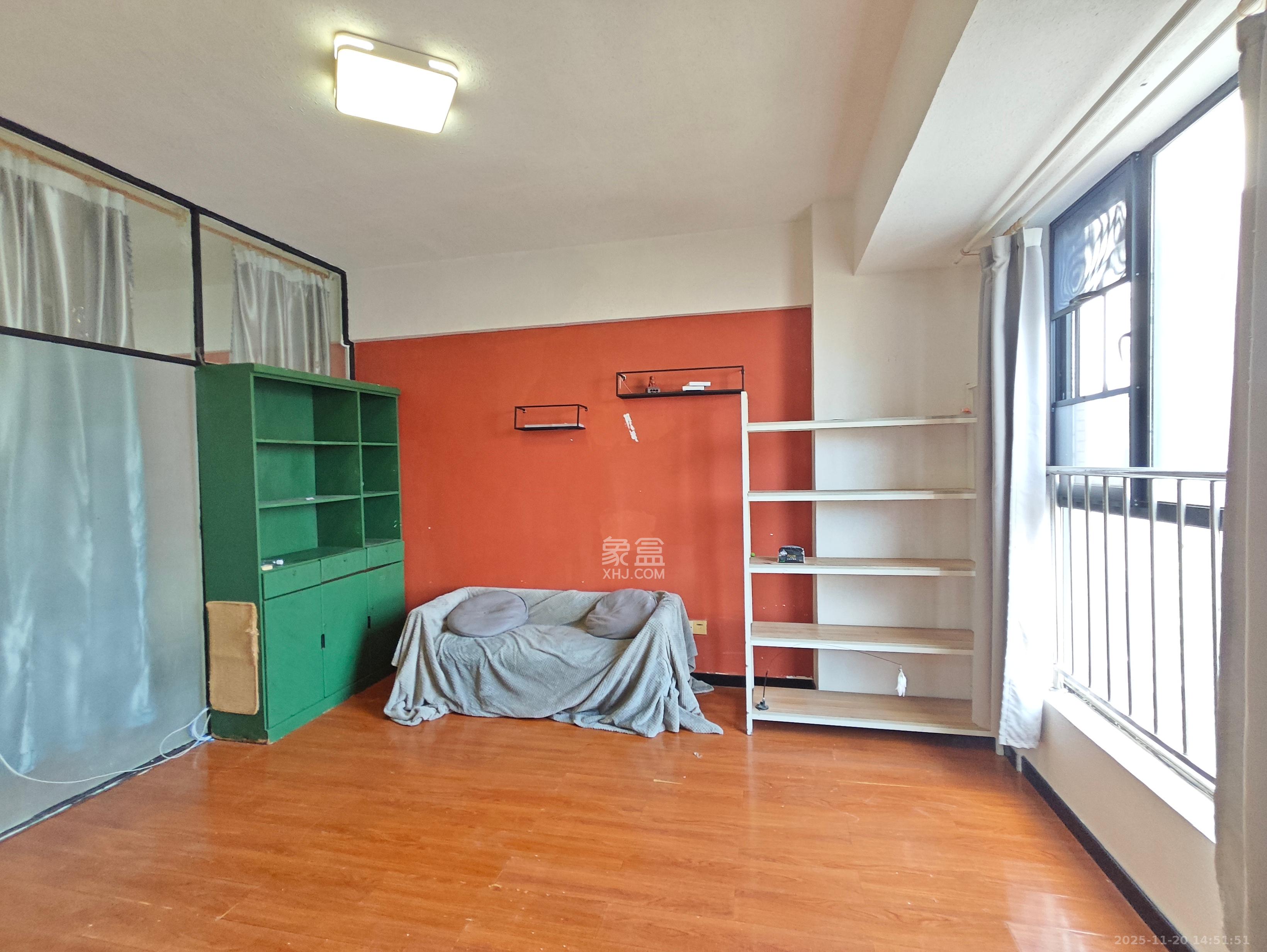 长大卧琥  1室1厅1卫    1500.0元/月室内图