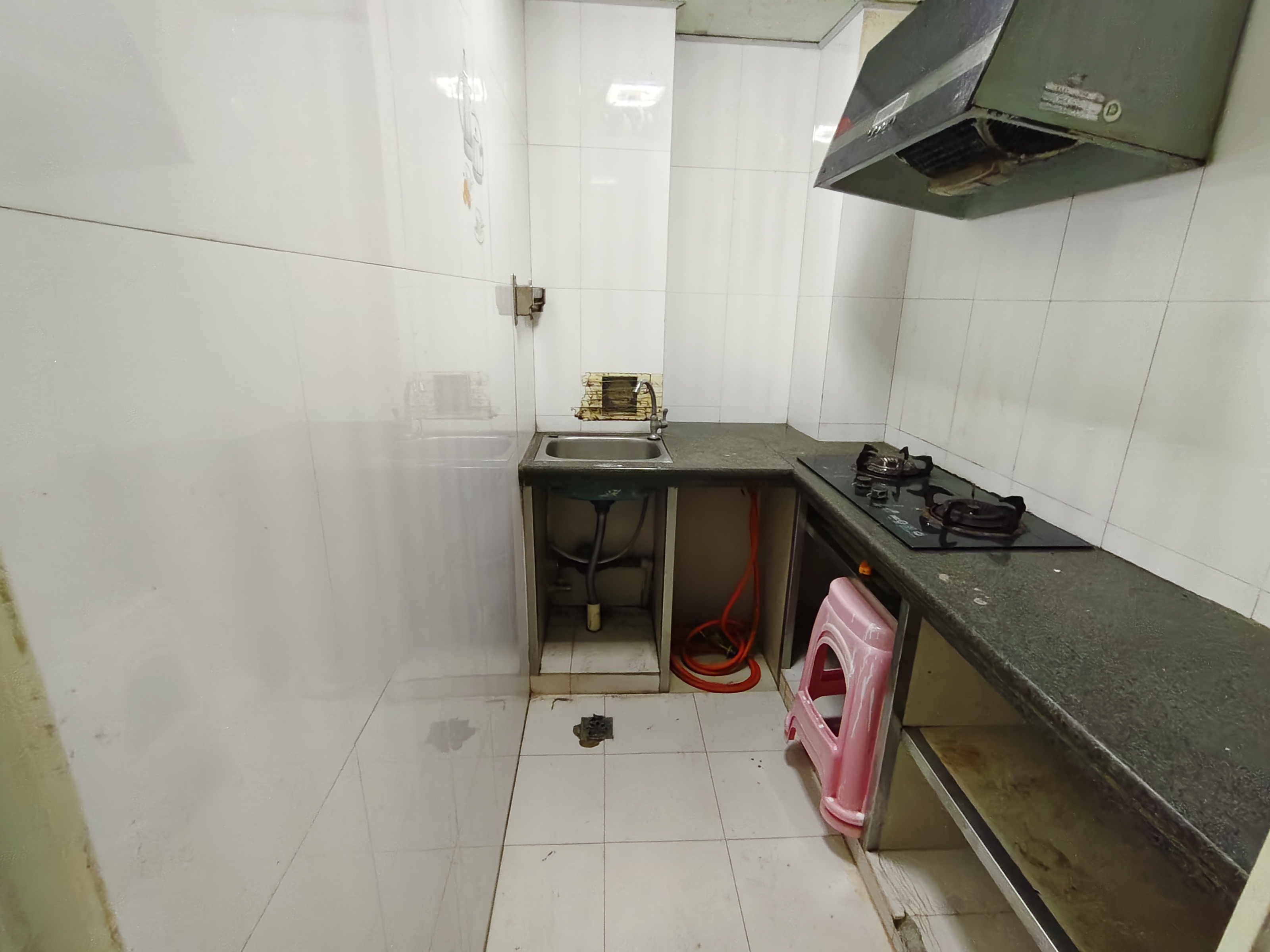 琼山华侨大厦 1室1厅1卫 1500.0元/月 琼山华侨大厦 1室1厅1卫 1500.0元/月室内图