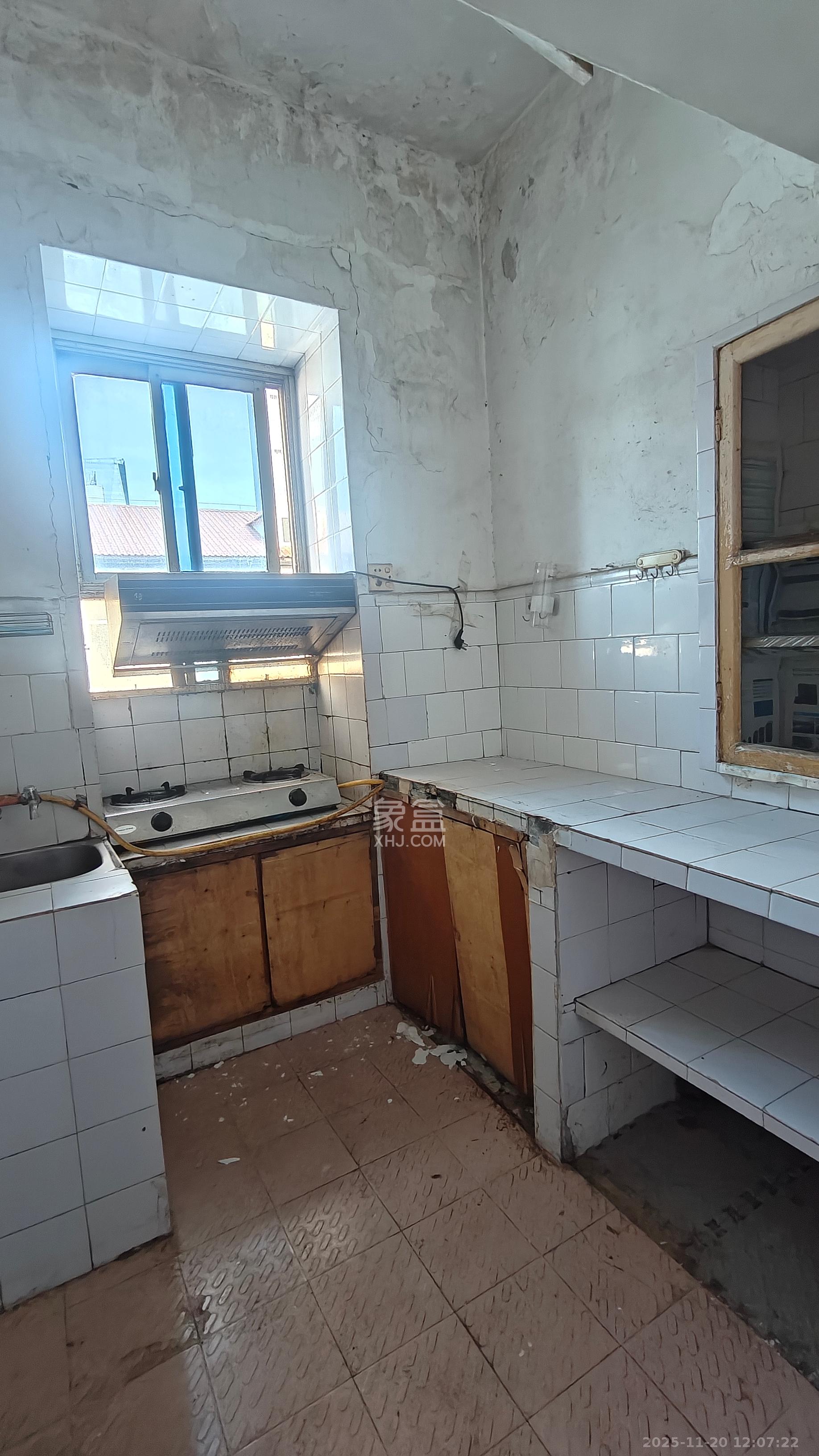 人民新村 2室1厅1卫 1000.0元/月 人民新村 2室1厅1卫 1000.0元/月室内图