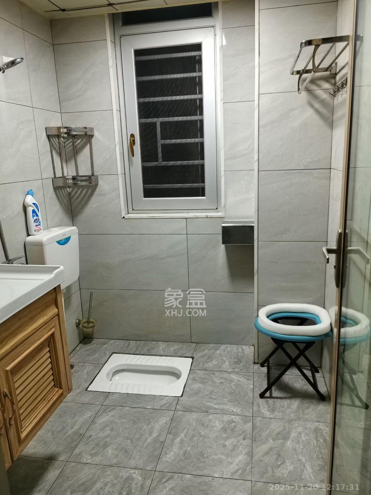 翠隐佳苑 2室2厅1卫 1600.0元/月 翠隐佳苑 2室2厅1卫 1600.0元/月室内图