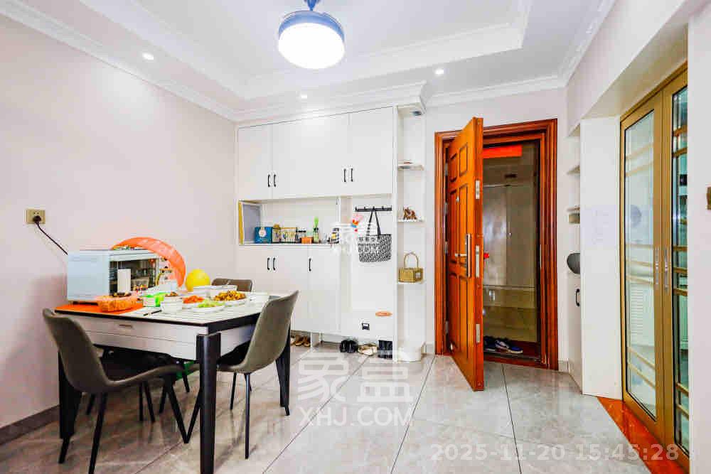 华润翡翠府 3室1厅1卫 3000.0元/月 华润翡翠府 3室1厅1卫 3000.0元/月室内图