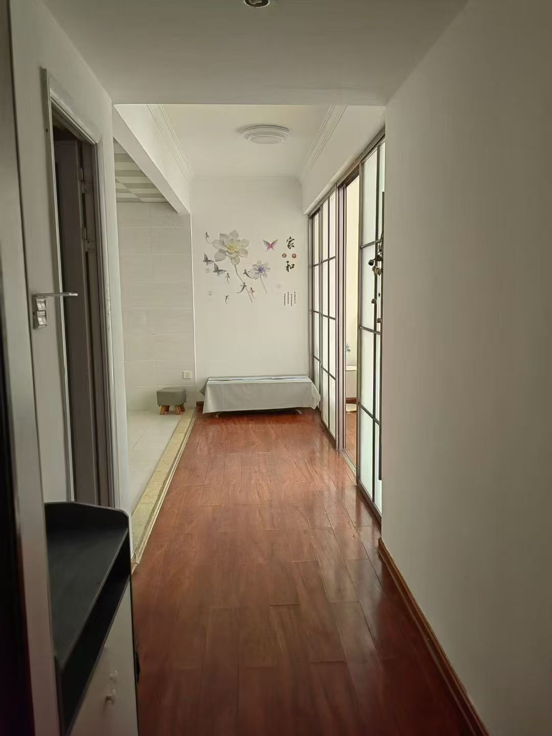 M国际 1室1厅1卫 1200.0元/月 M国际 1室1厅1卫 1200.0元/月室内图