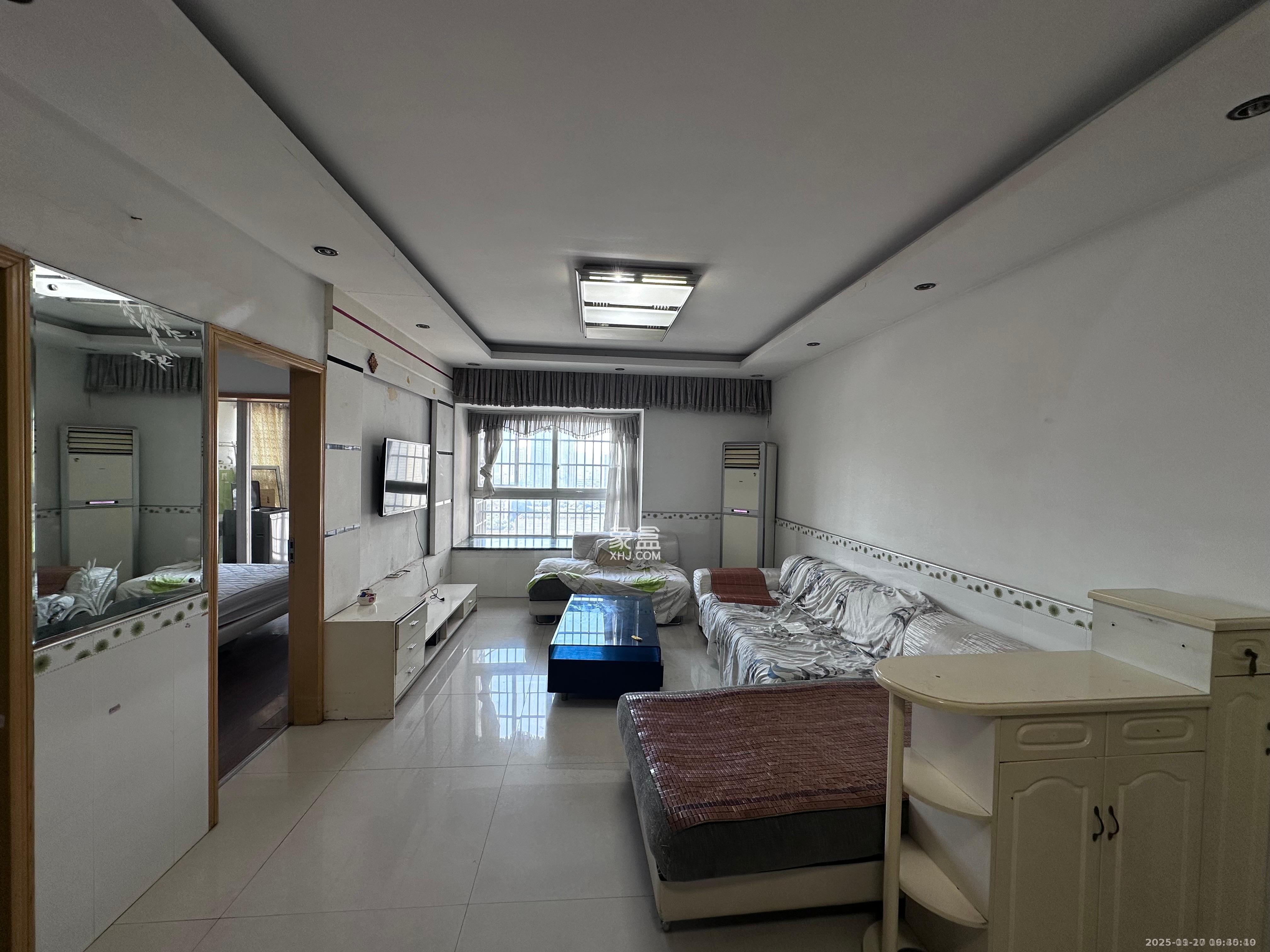 星典时代 1室2厅1卫 2100.0元/月 星典时代 1室2厅1卫 2100.0元/月室内图