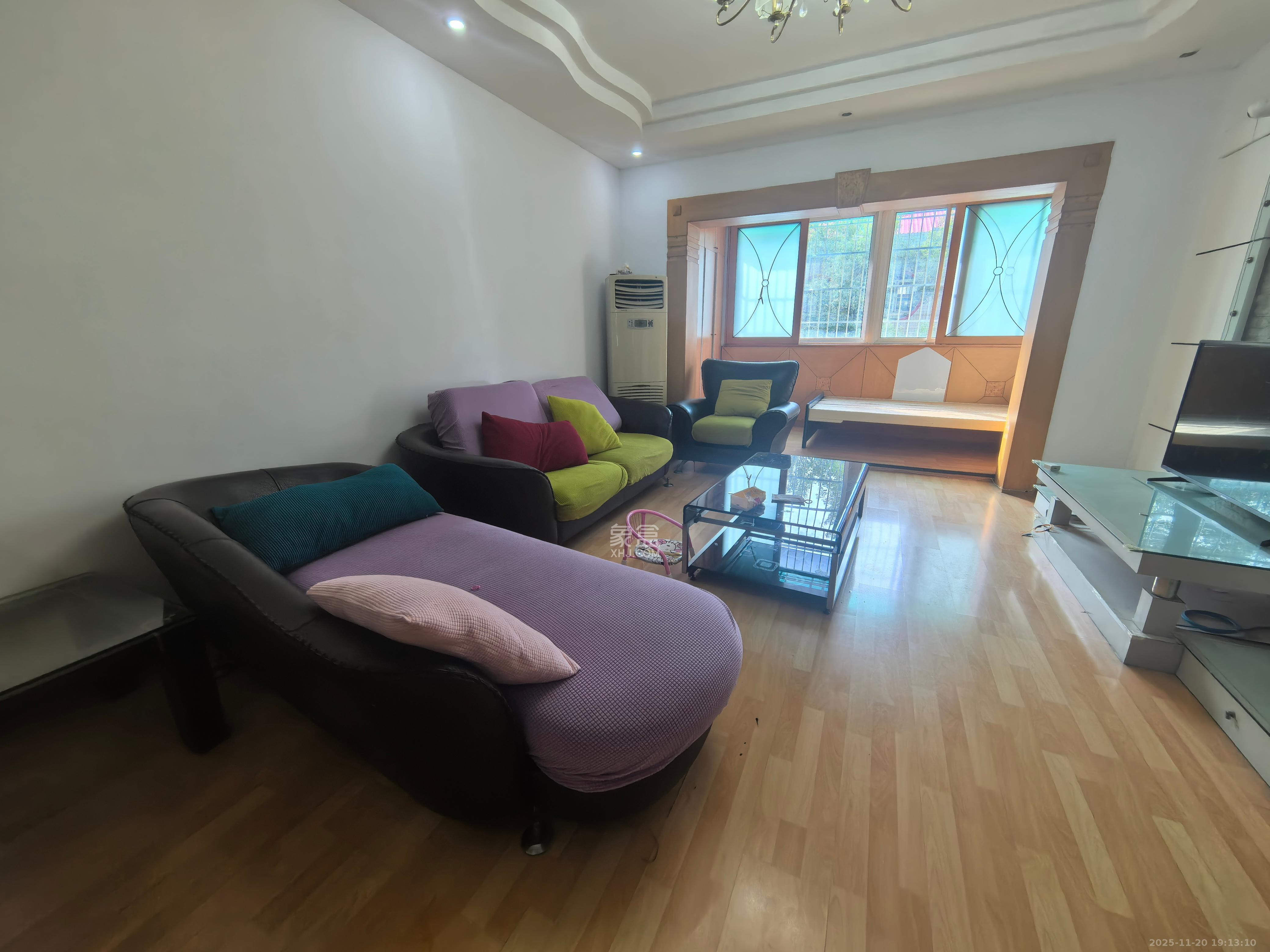 荷花园电信宿舍(天辰荷花苑) 2室1厅1卫 2000.0元/月 荷花园电信宿舍(天辰荷花苑) 2室1厅1卫 2000.0元/月室内图