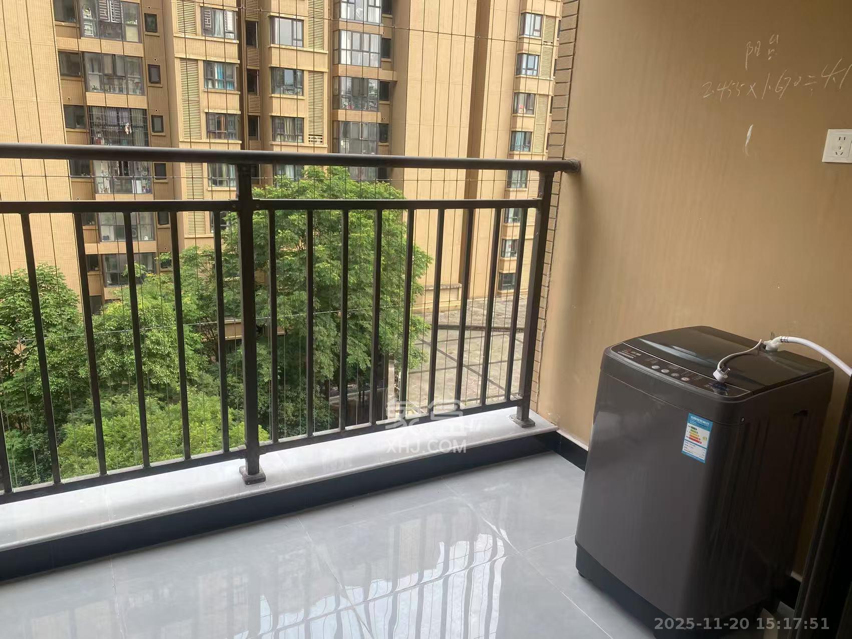 北辰中央公园C区  3室1厅1卫    2400.0元/月室内图