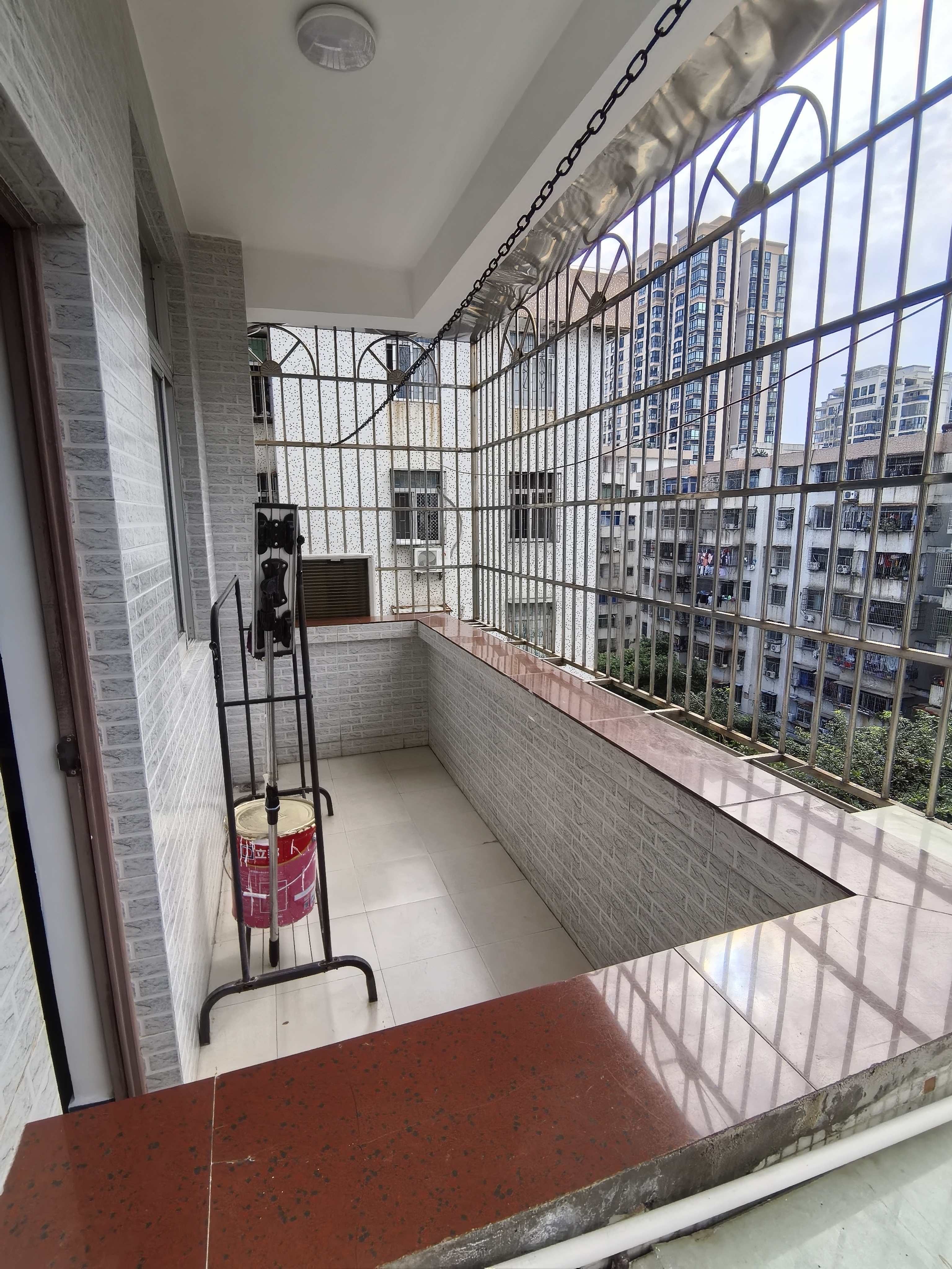 万福新村 3室2厅1卫 1500.0元/月 万福新村 3室2厅1卫 1500.0元/月室内图