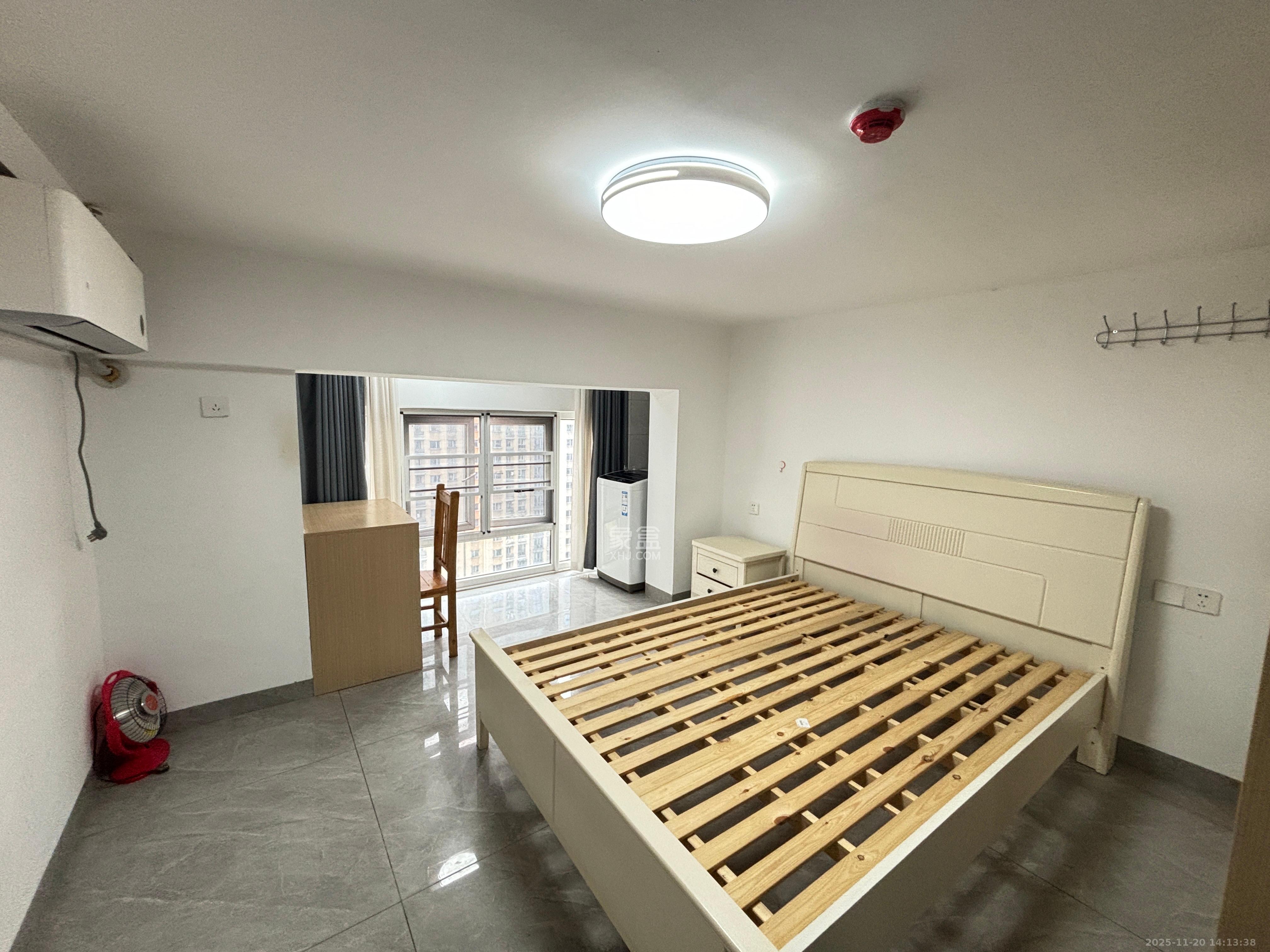 金地中交麓谷香颂(金地中交雅苑)  1室0厅0卫    1200.0元/月室内图1