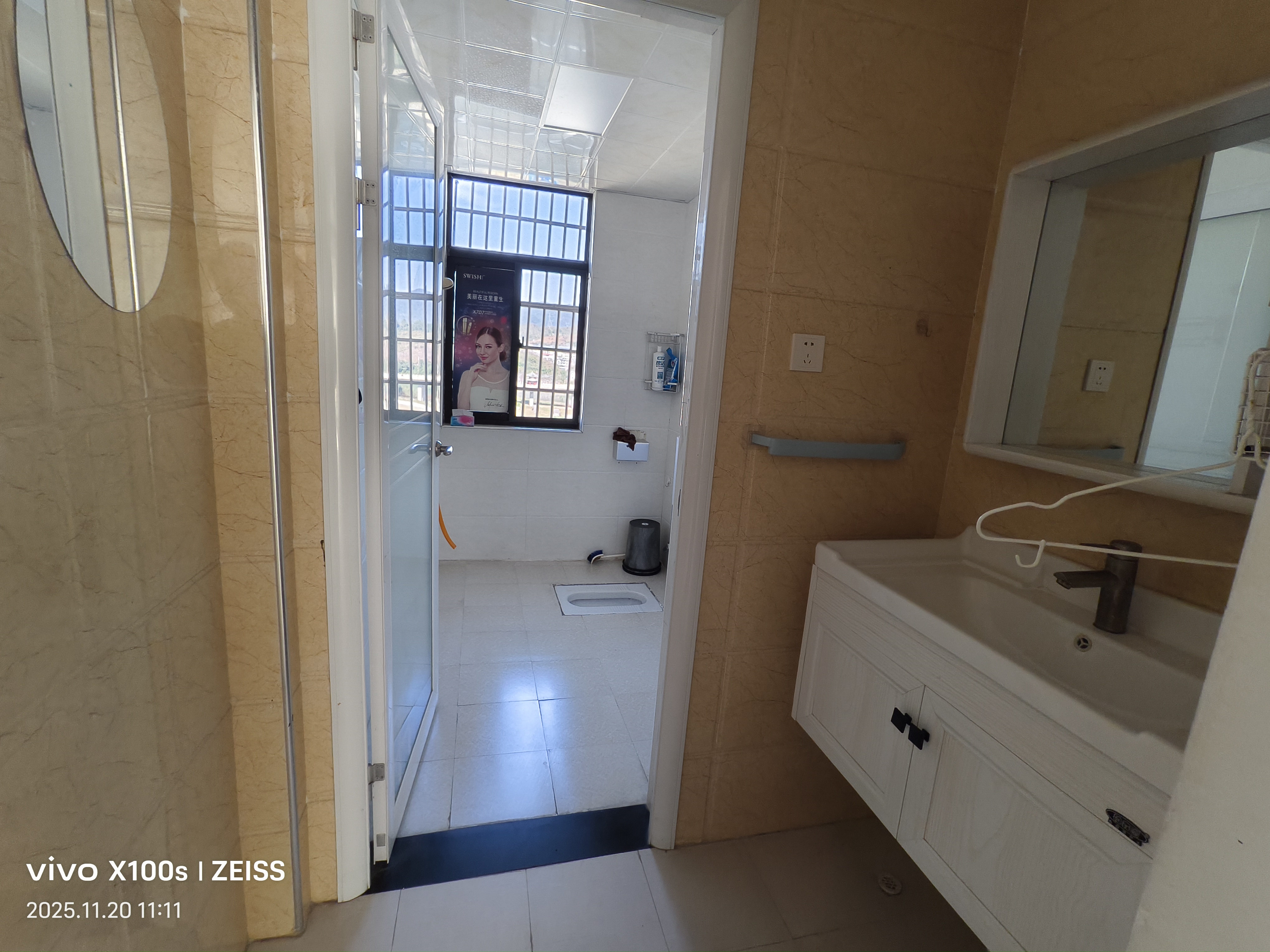 锦绣边城 1室0厅0卫 1500.0元/月 锦绣边城 1室0厅0卫 1500.0元/月室内图