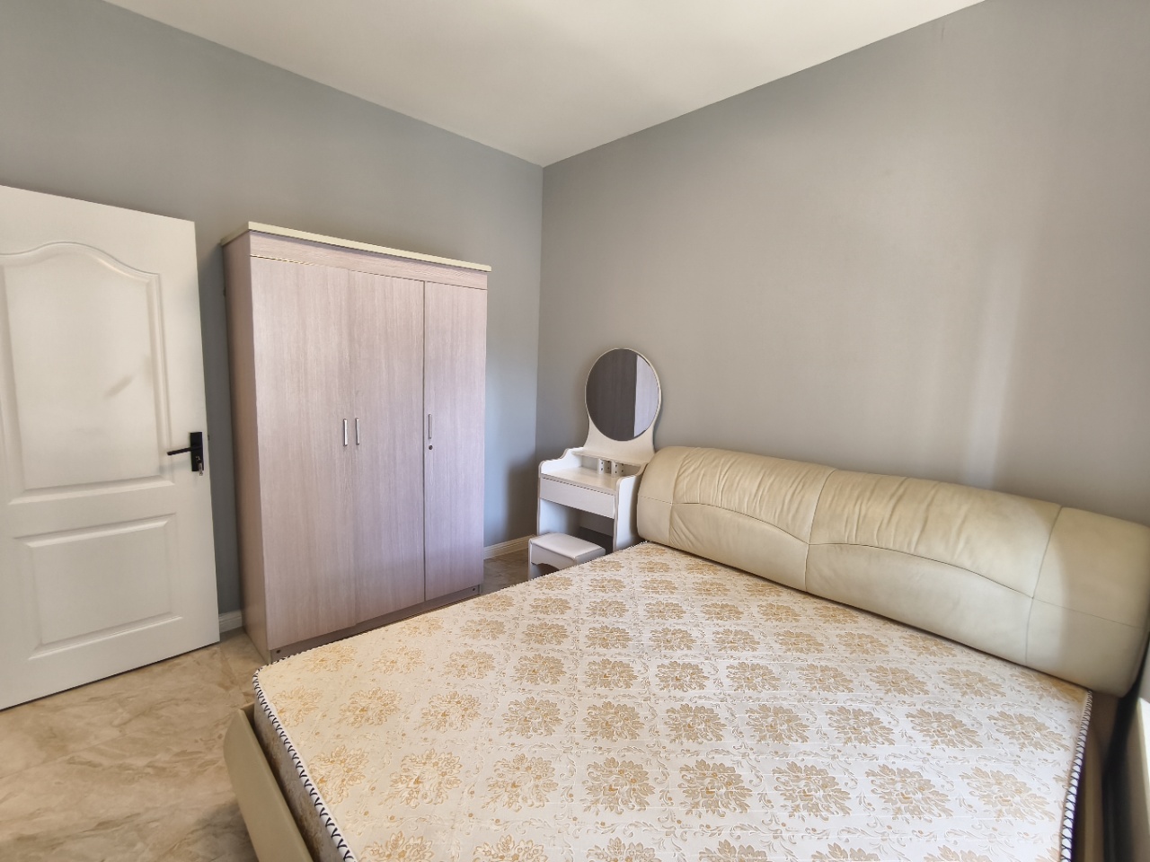 海航豪庭北苑 3室2厅2卫 5000.0元/月 海航豪庭北苑 3室2厅2卫 5000.0元/月室内图