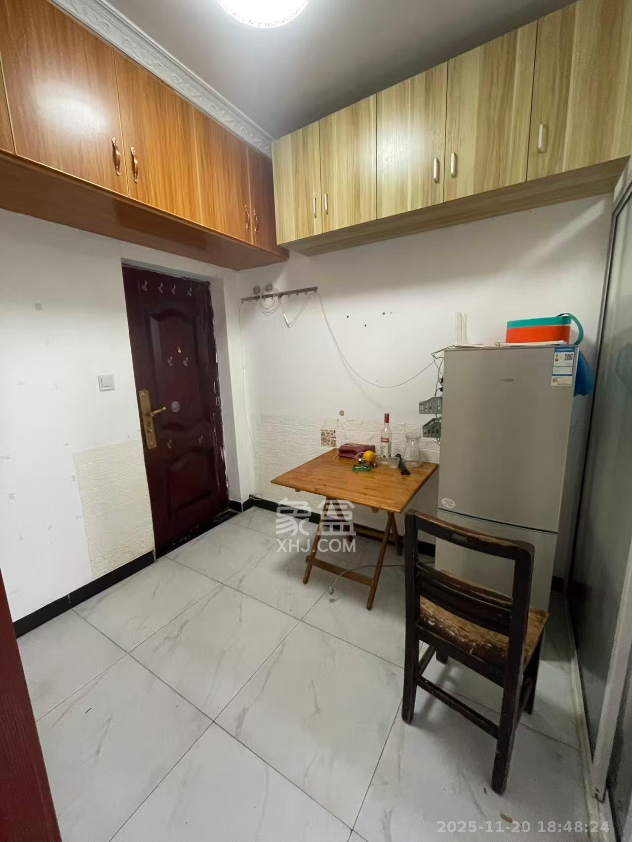 朝阳一、二村  3室2厅0卫    1400.0元/月