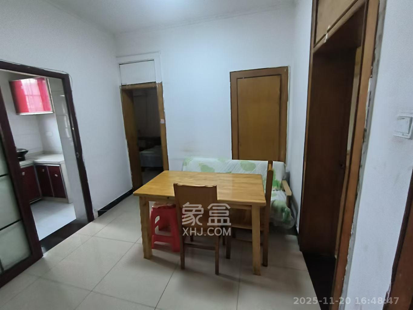 桂花二村  3室1厅1卫    1700.0元/月室内图