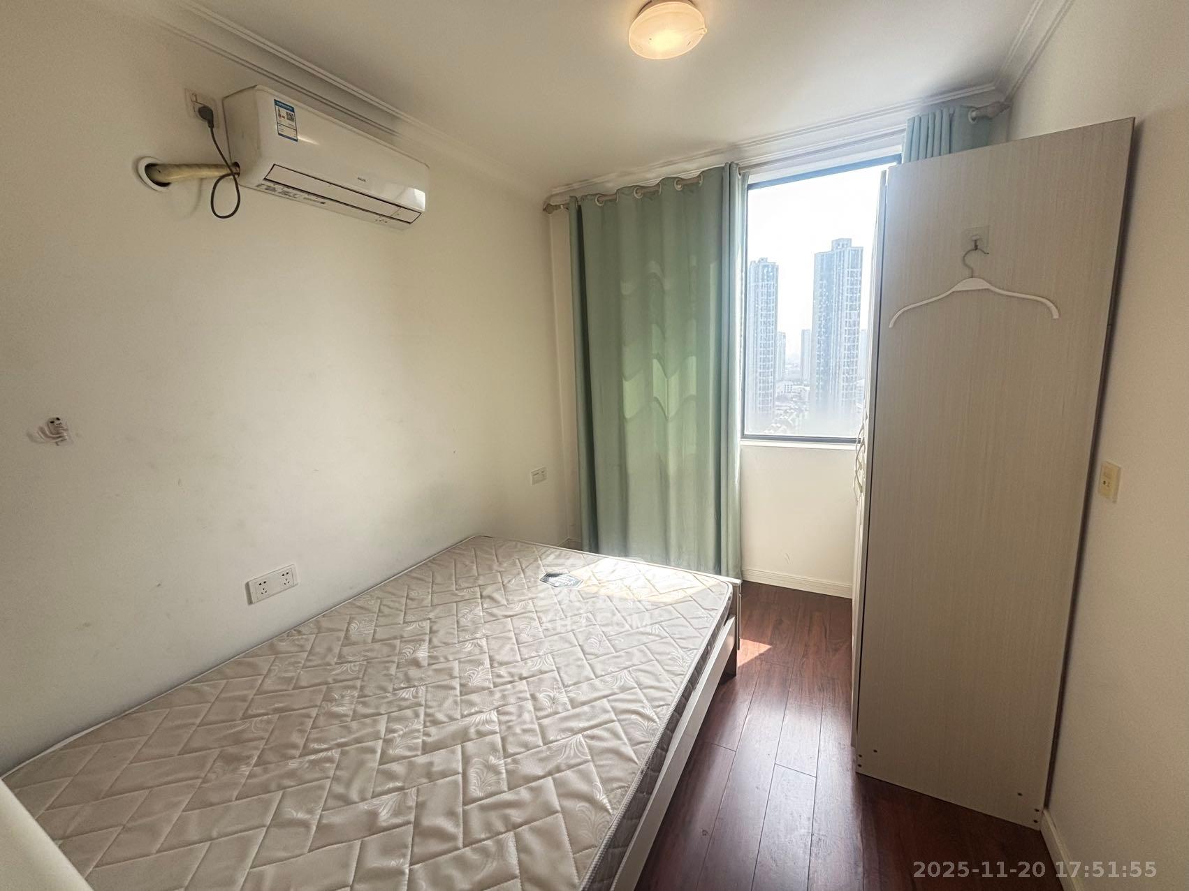 万科魅力之城观澜里  3室2厅2卫    2400.0元/月室内图