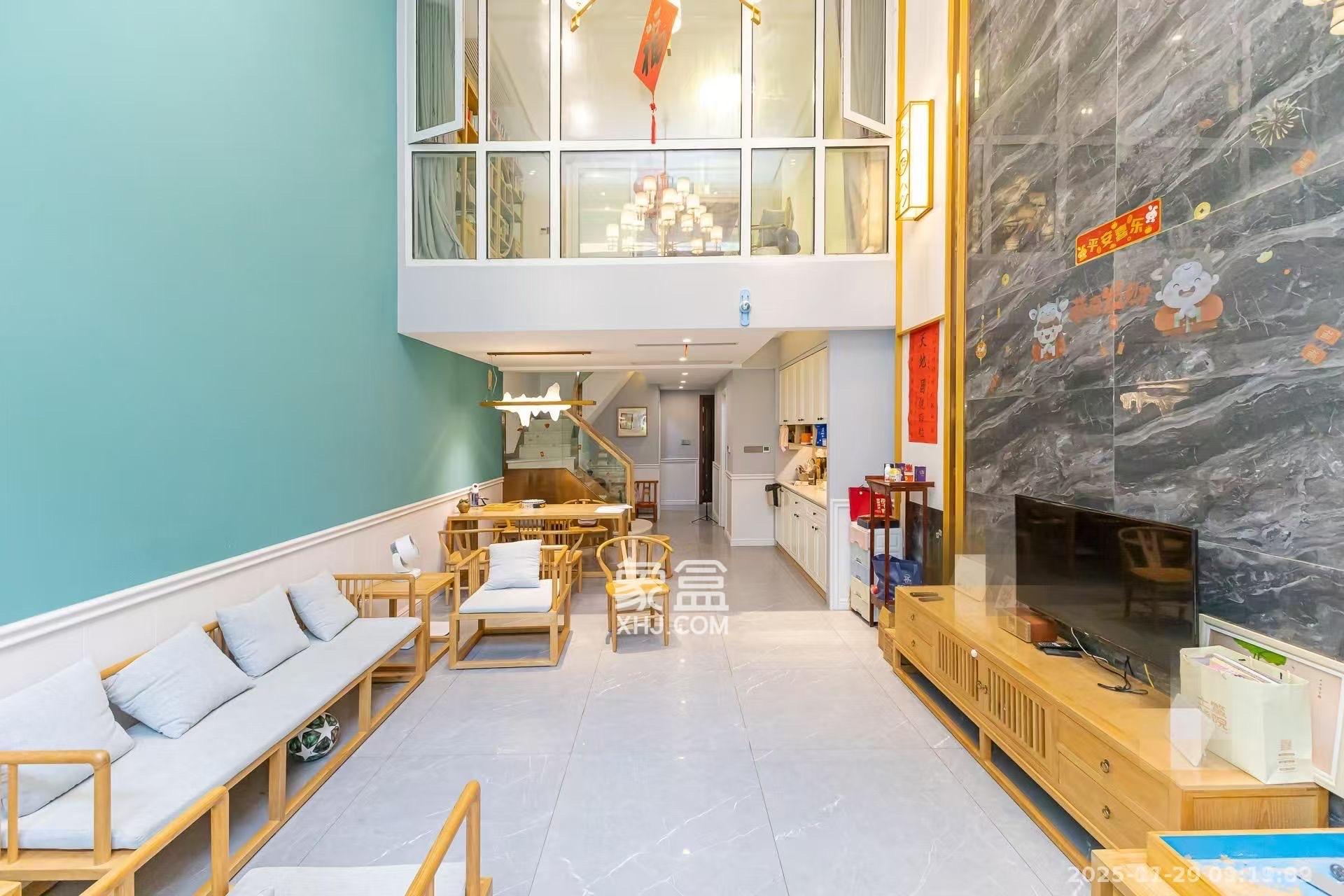 盈峰翠邸  5室3厅3卫    9800.0元/月