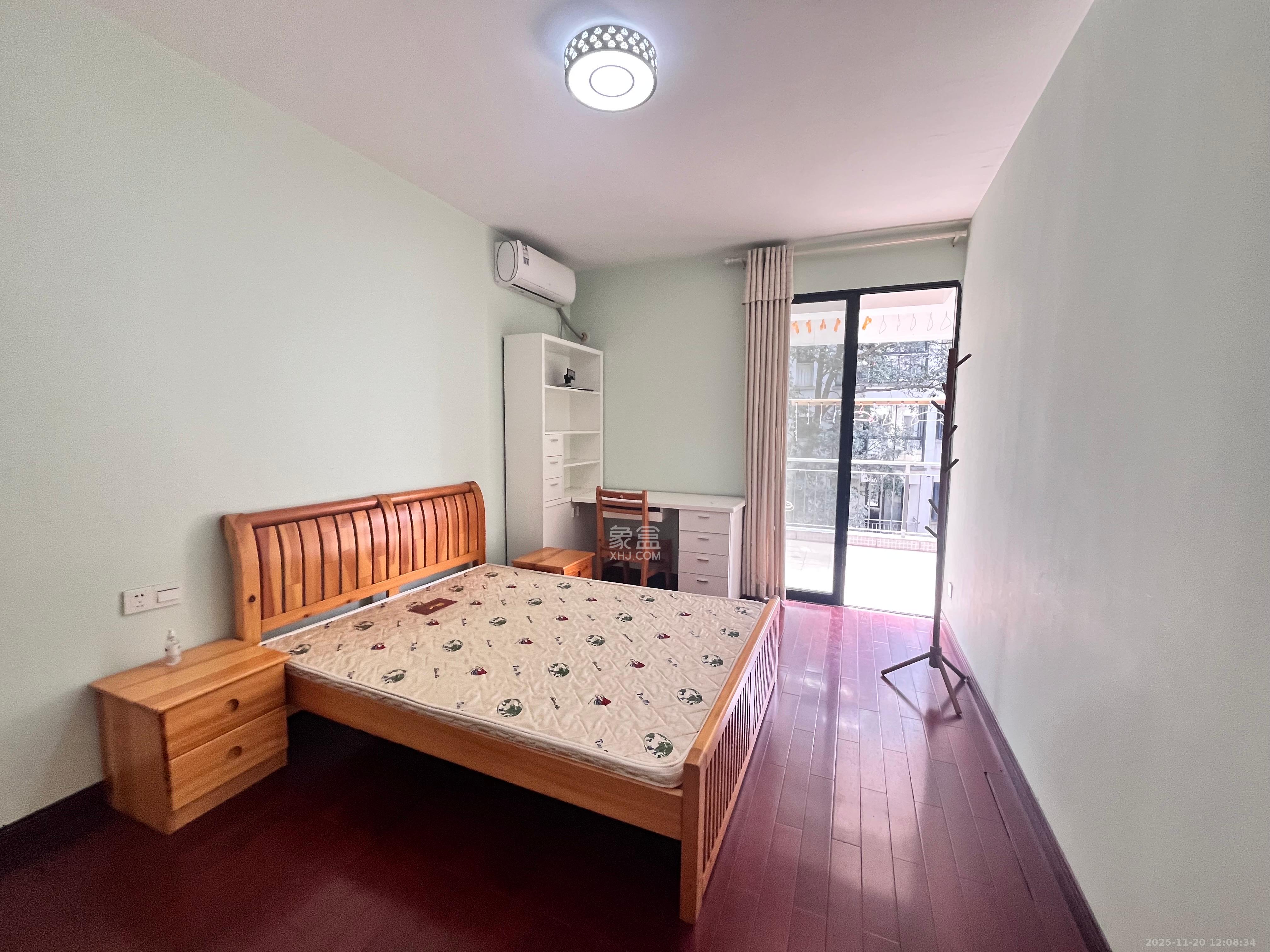 西街花园 3室2厅2卫 3600.0元/月 西街花园 3室2厅2卫 3600.0元/月室内图