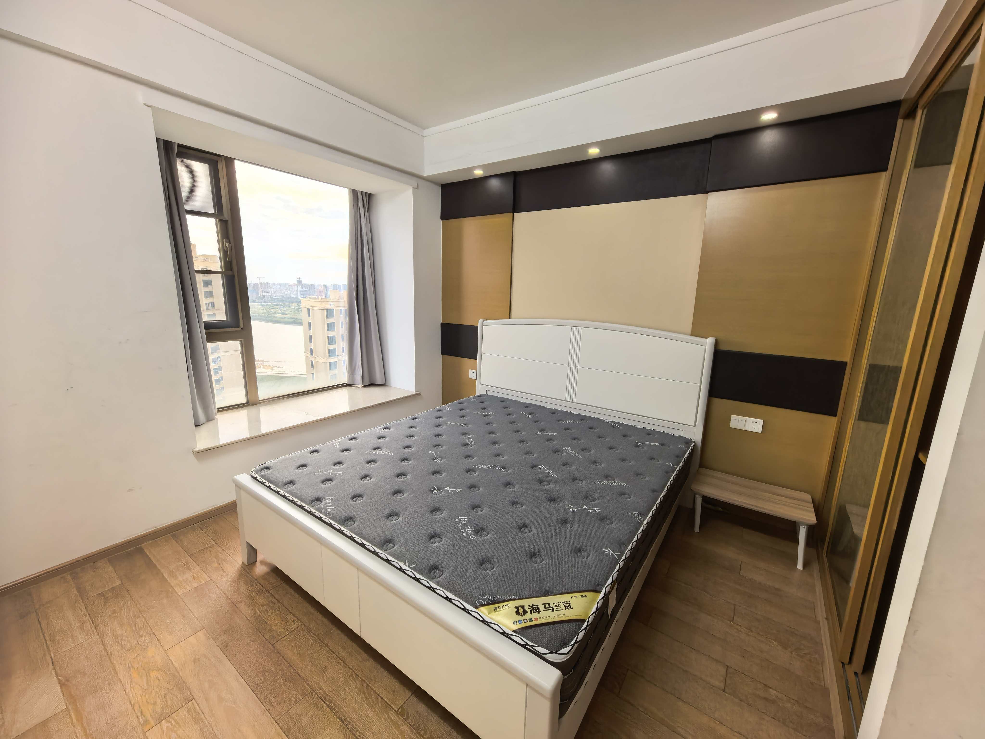 天鹅湾  2室2厅1卫    2500.0元/月室内图