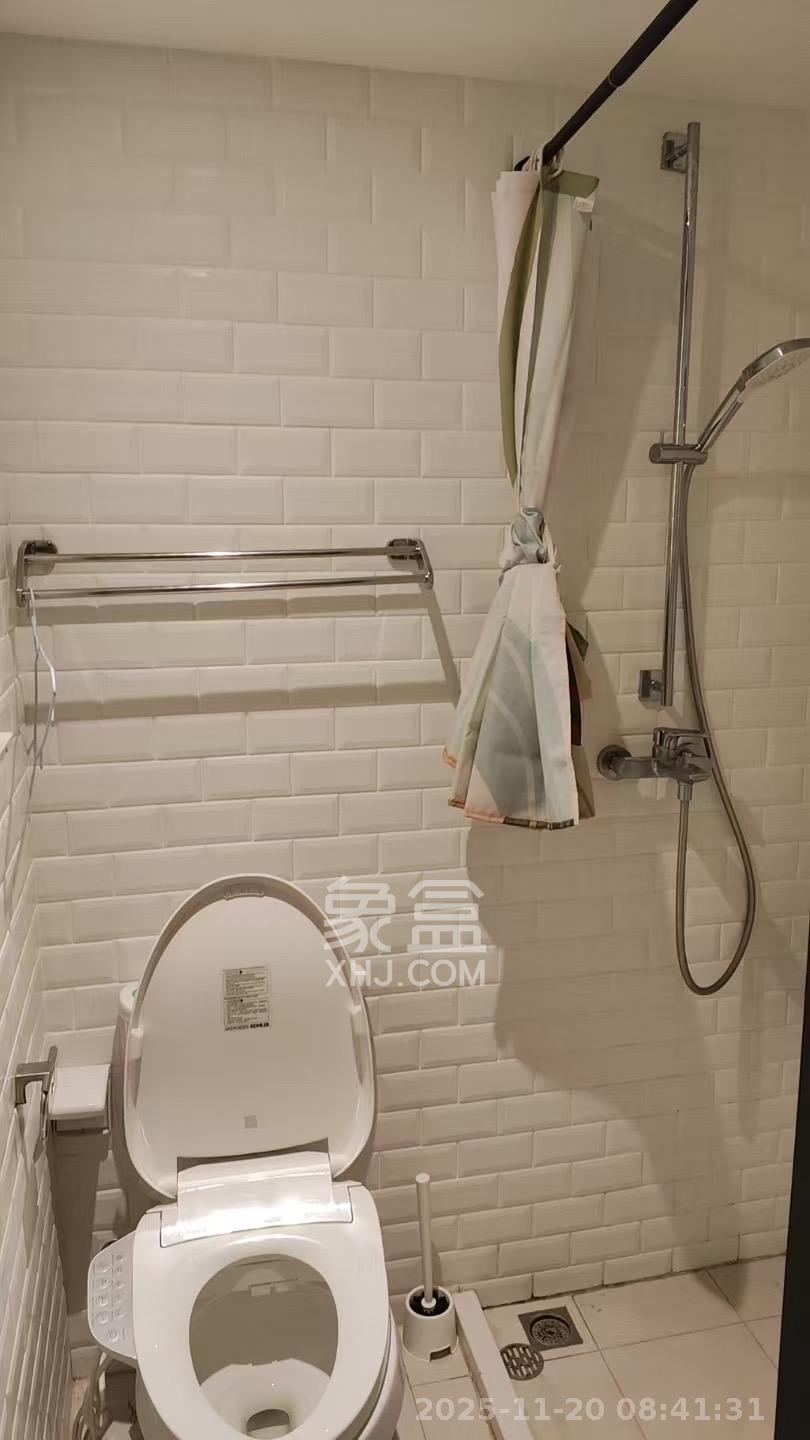 荟聚之光  1室1厅1卫    1850.0元/月室内图