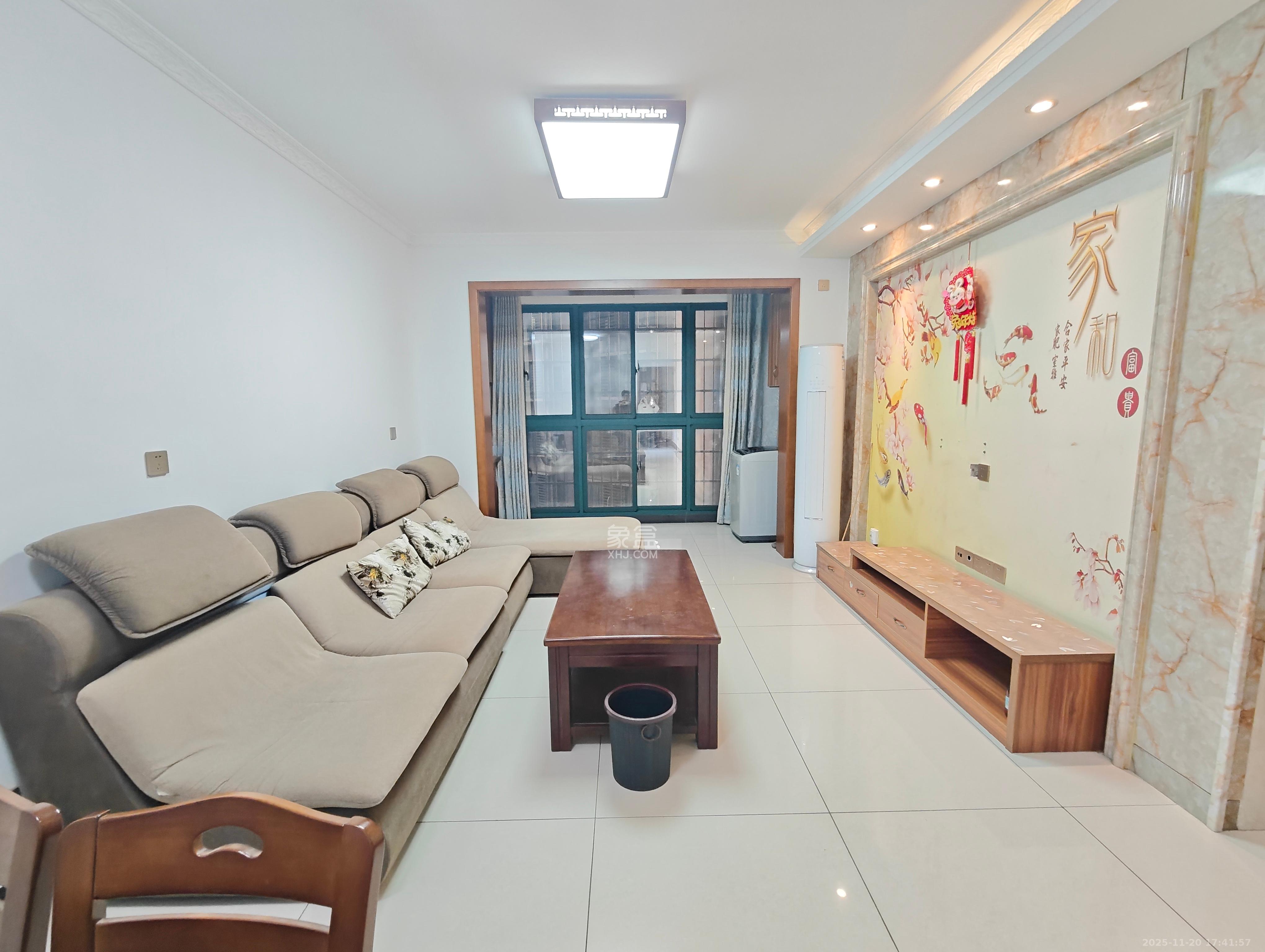 西韵佳苑  2室2厅1卫    2400.0元/月室内图